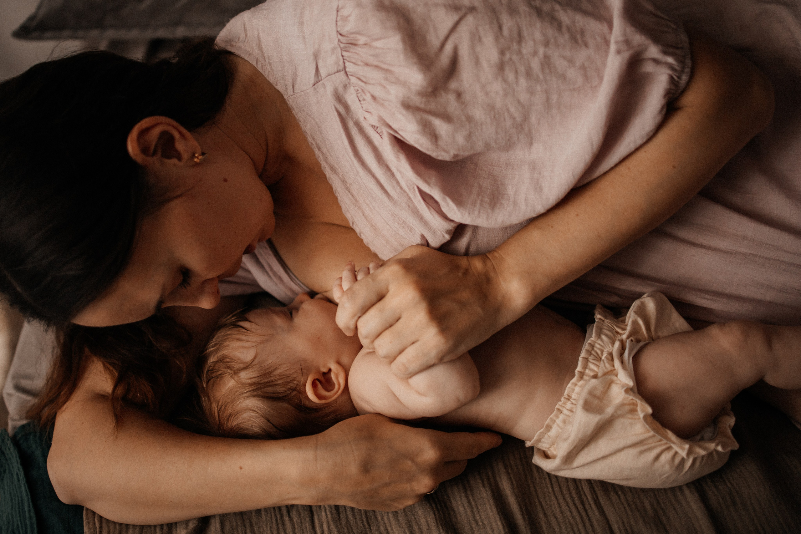 Юлия, Лиля и малышка Яся. Фотограф Алия Танцыкужина