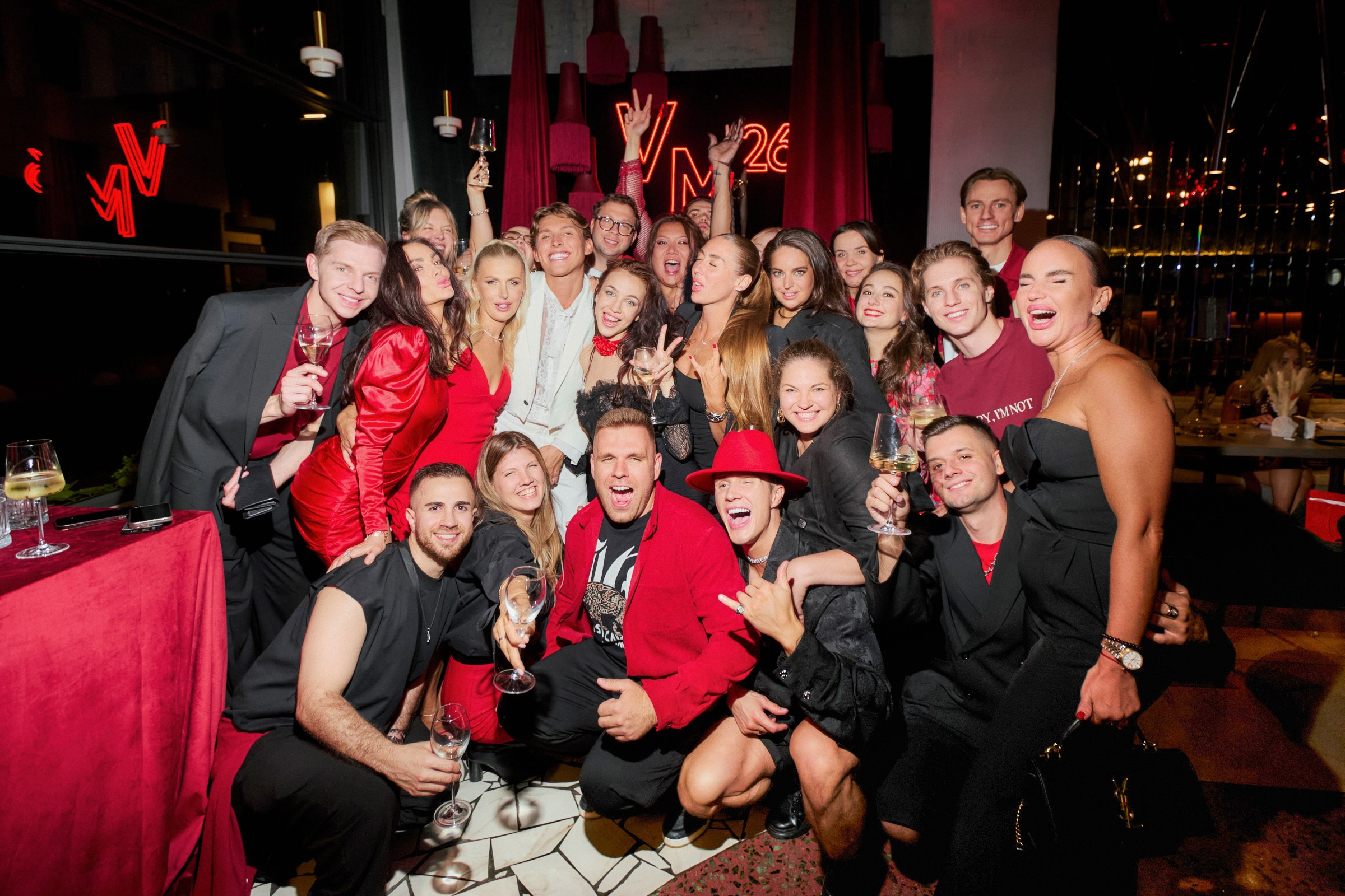 VLADISLAV MIROV /26 HB. Home