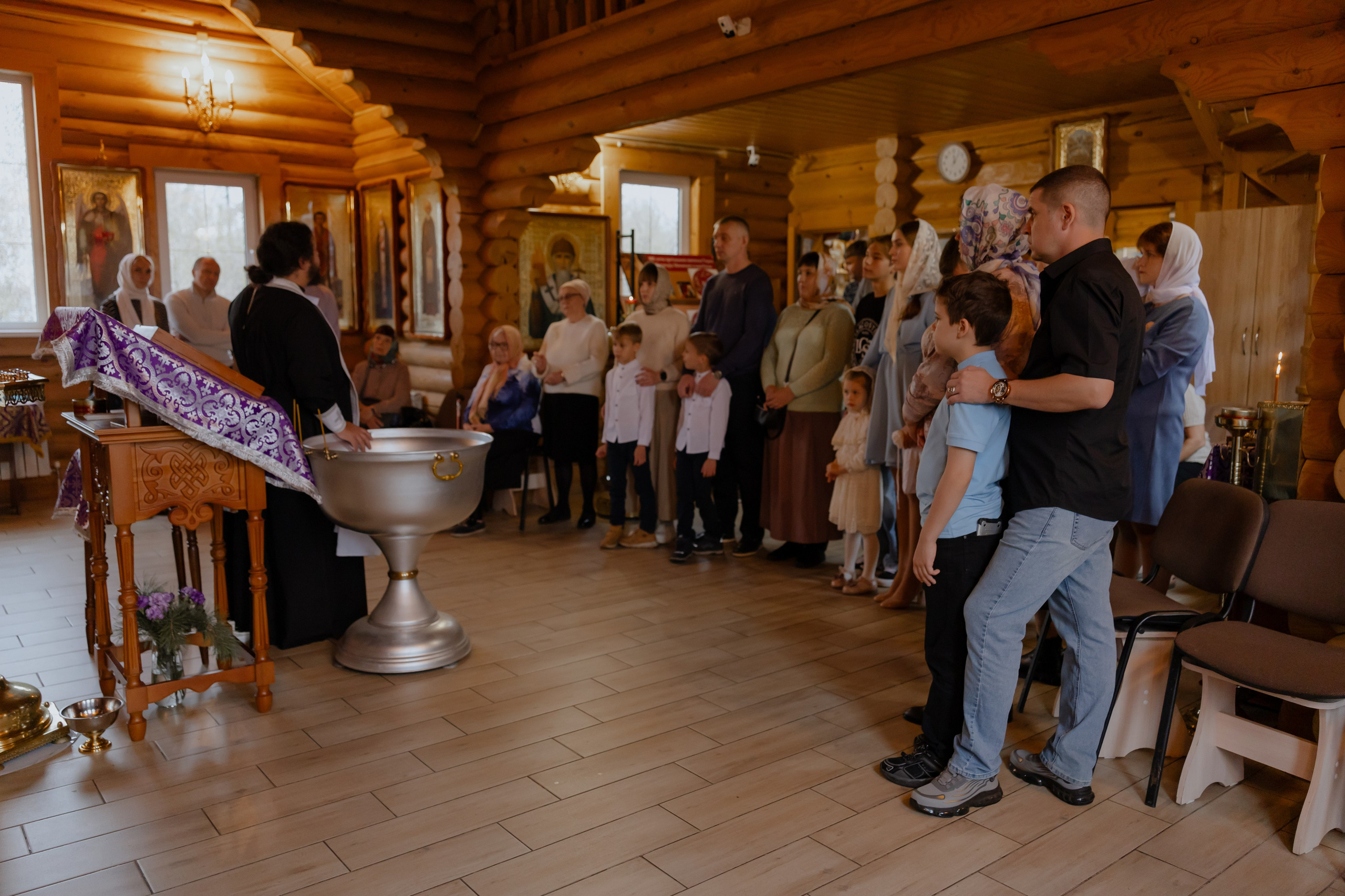 Крещение в храме Георгия Победоносца. Фотограф в Новосибирске Екатерина Васильева