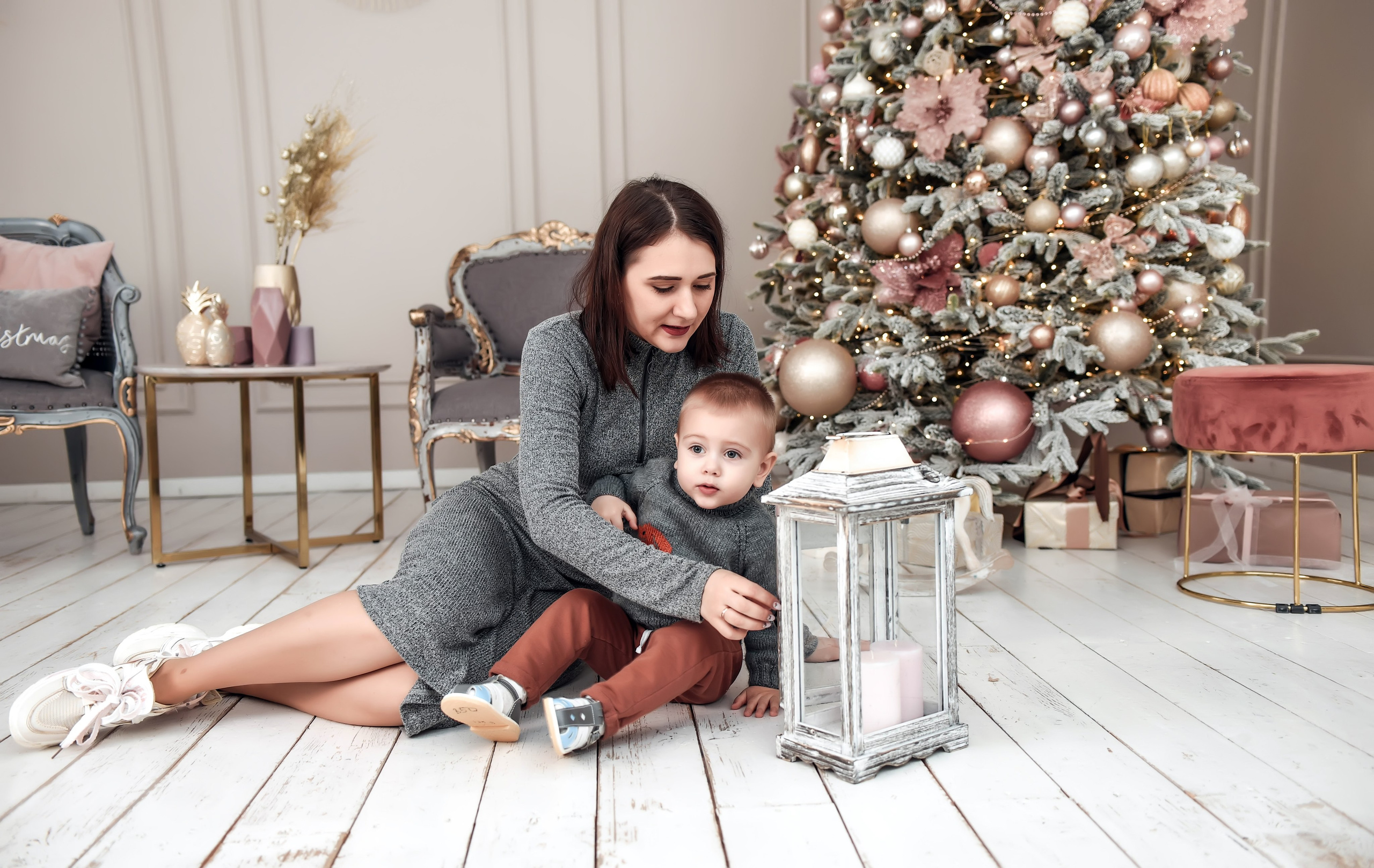 Новогодняя семейная. Свадебный, семейный, детский, контент фотограф в Омске Максим Ильин