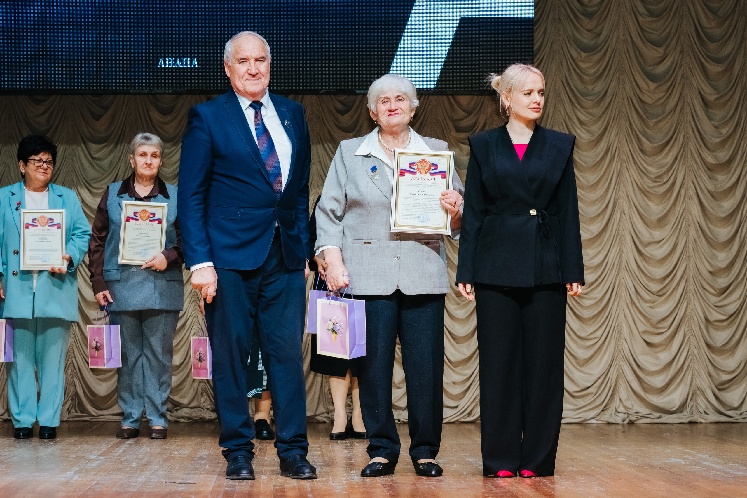 Репортаж. АНАПА ФОТОСТУДИЯ № 13