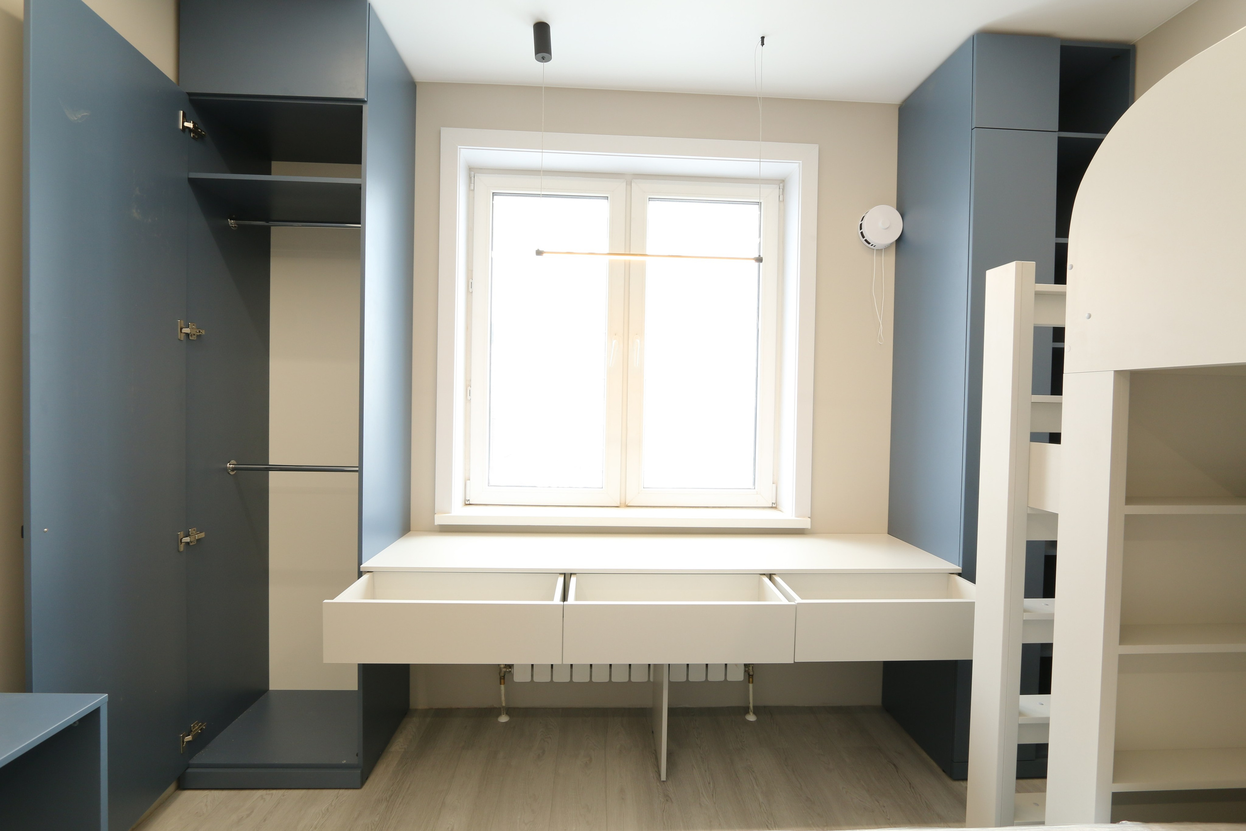 Ул. Гурьевская улица, 177/1. Мебельное ателье РАУМАН