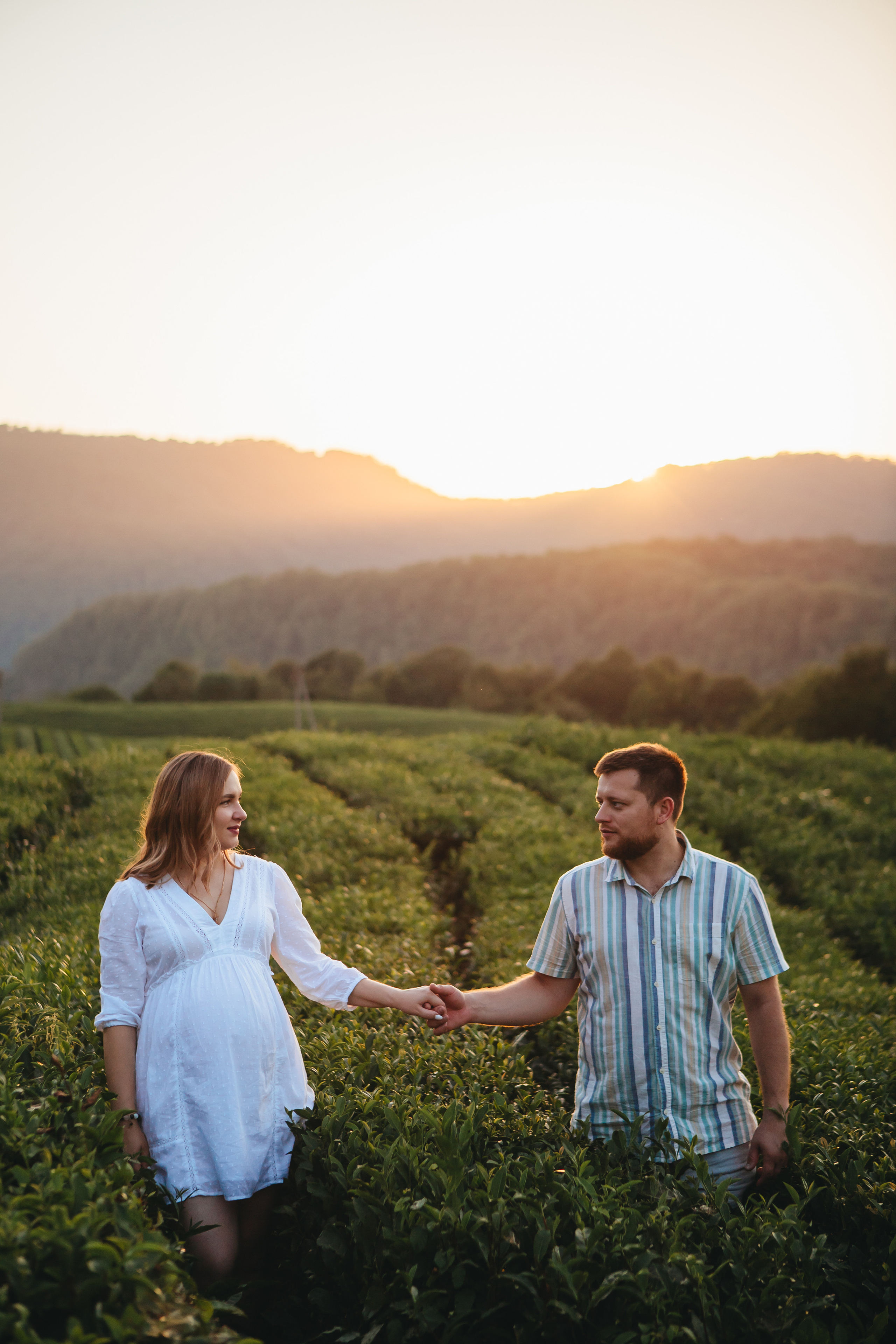 «В ожидании» чайные плантации. Семейный и свадебный фотограф Сочи Адлер Сириус Красная поляна