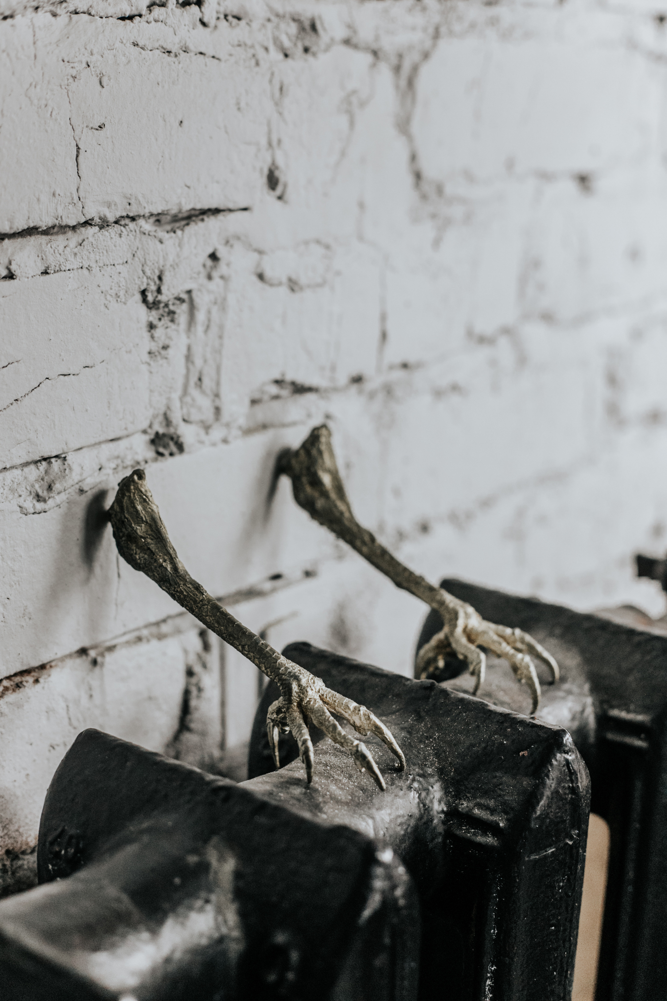 Лавстори перед свадьбой в ювелирной мастерской. Свадебный фотограф в Москве Элина Ларченкова. Фото, которые цепляют