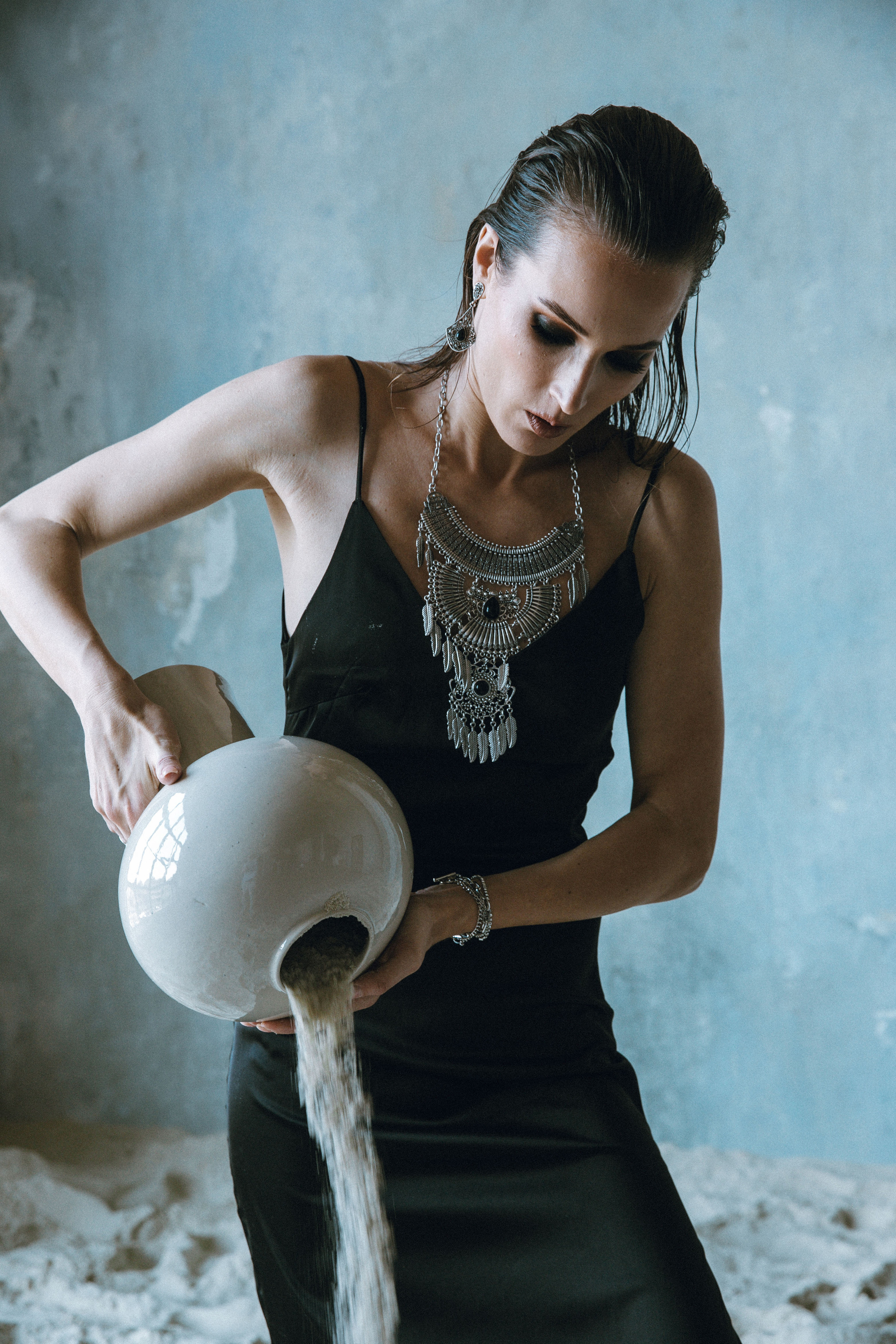 Женский портрет в студии с песком. Свадебный фотограф в Москве Элина Ларченкова. Фото, которые цепляют