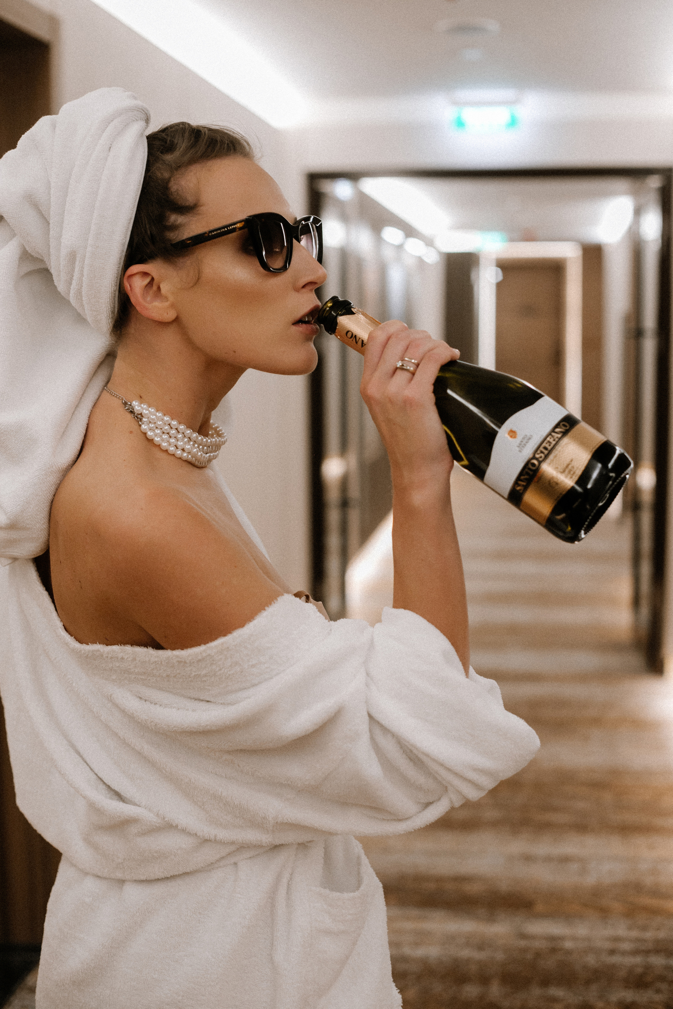 Женский портрет в отеле Radisson Blu. Свадебный фотограф в Москве Элина Ларченкова. Фото, которые цепляют