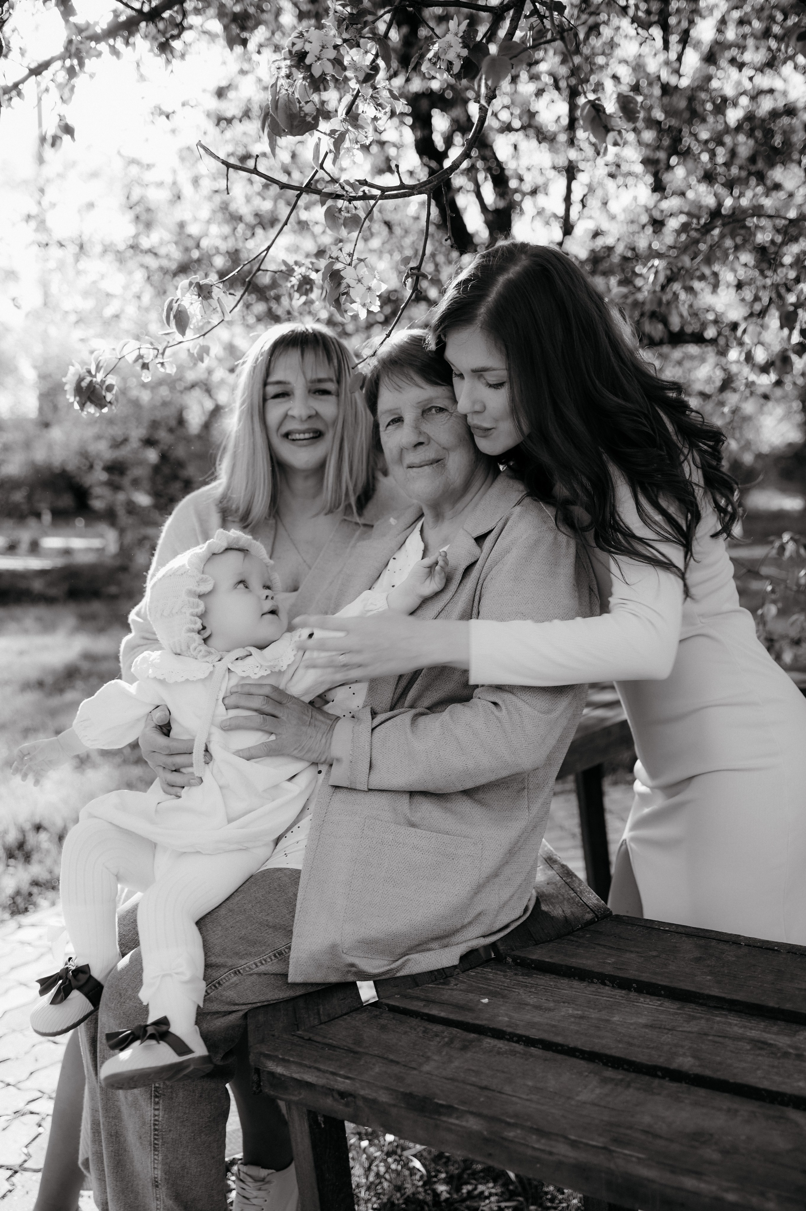 Четыре поколения женщин. Фотограф Регина С