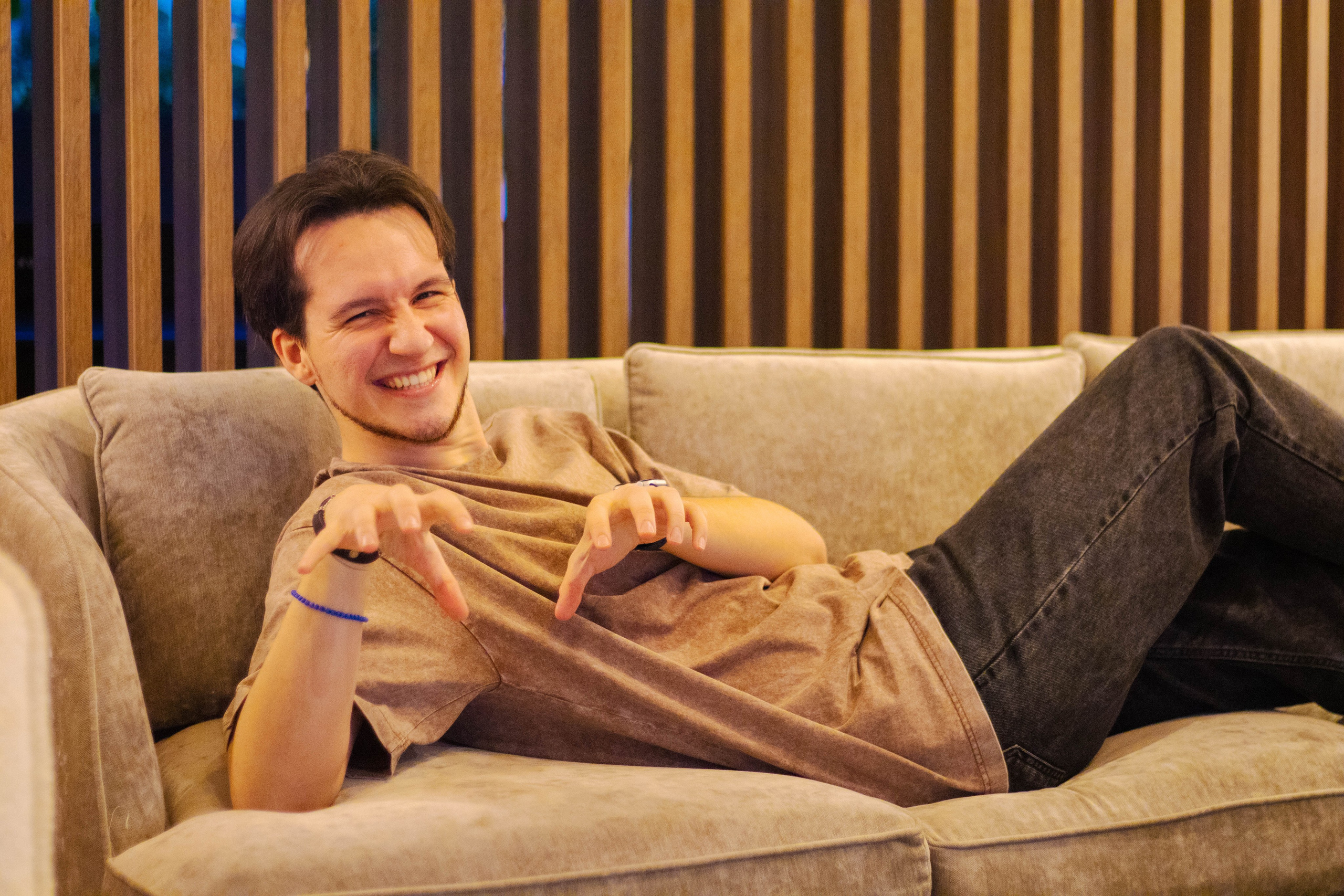 «Шепот влюбленных душ». Уличный фотограф Города N