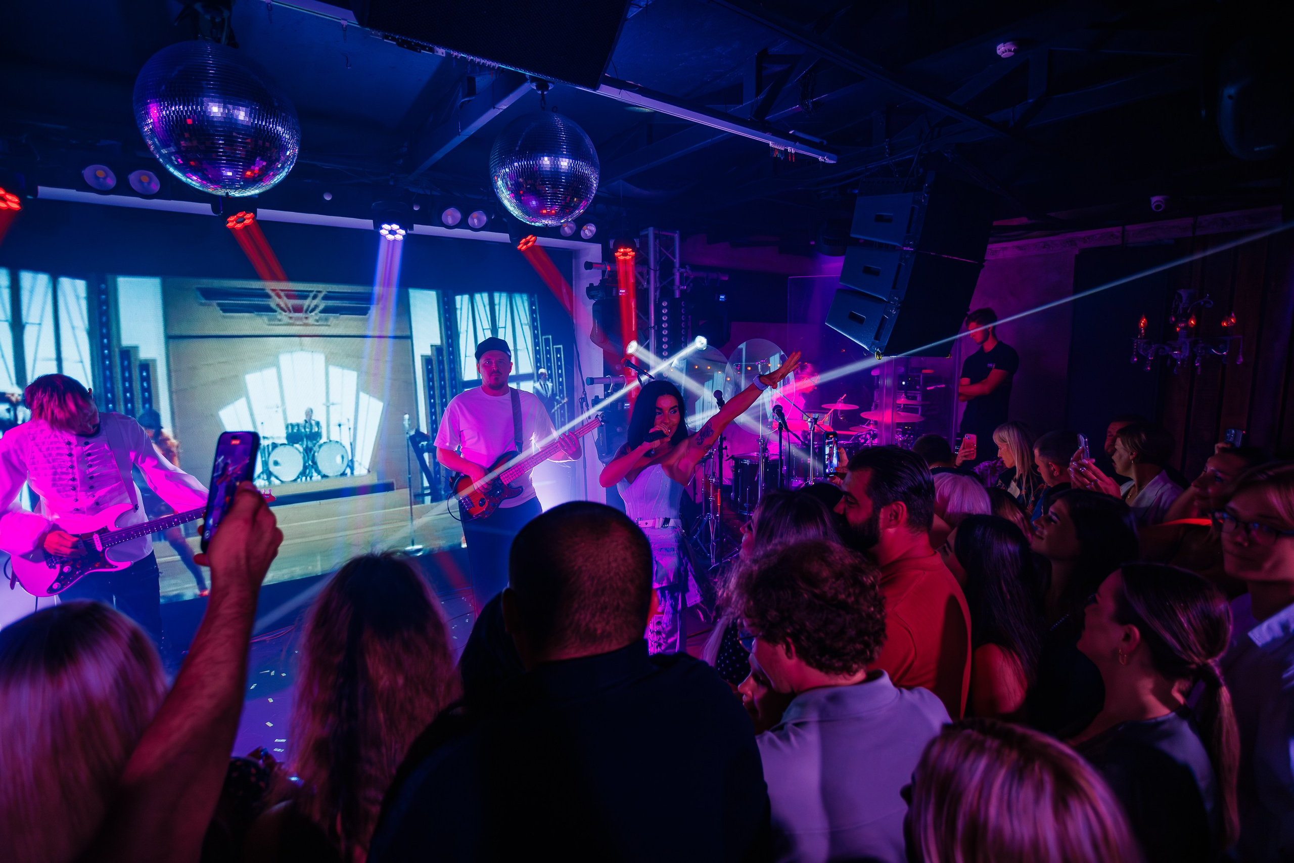 «Юлия Волкова"_Чайка на пляже_Ялта_2.08.2025 г. Аминов Руслан | Фотограф