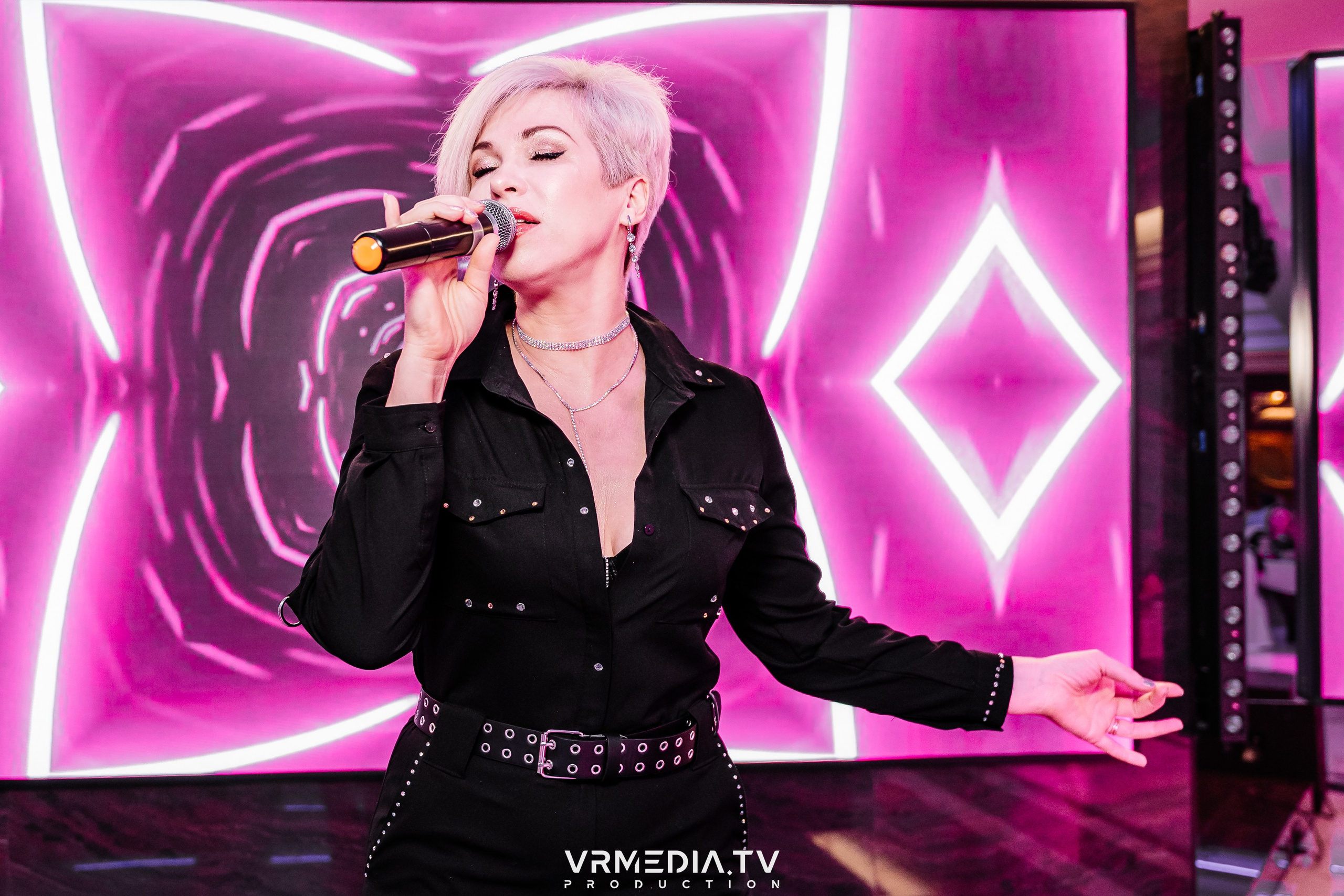 Международный женский день в ресторане «Лазурный берег»