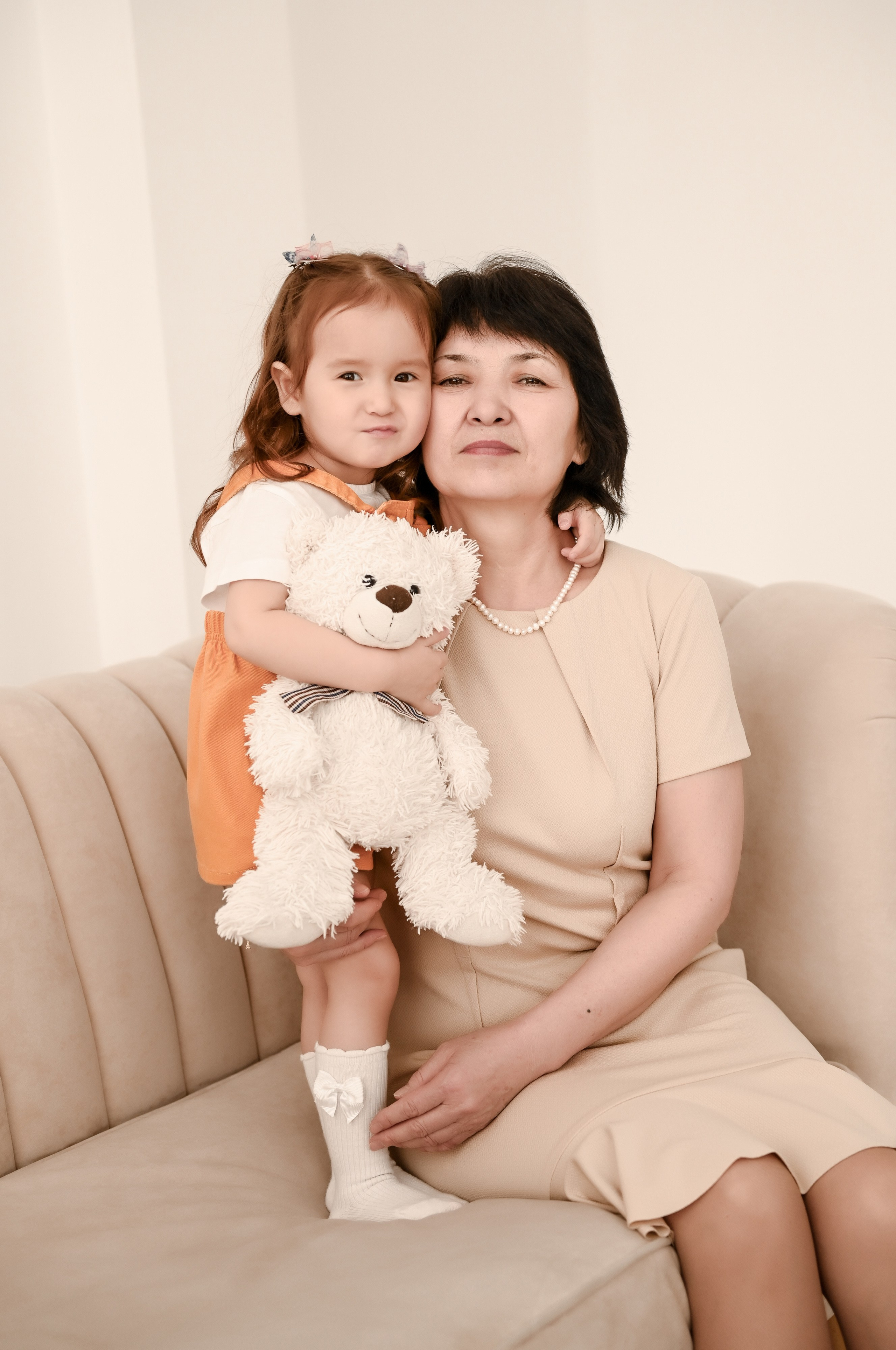 Семейная студийная  фотосессия 2. Свадебный, семейный, детский, контент фотограф в Омске Максим Ильин