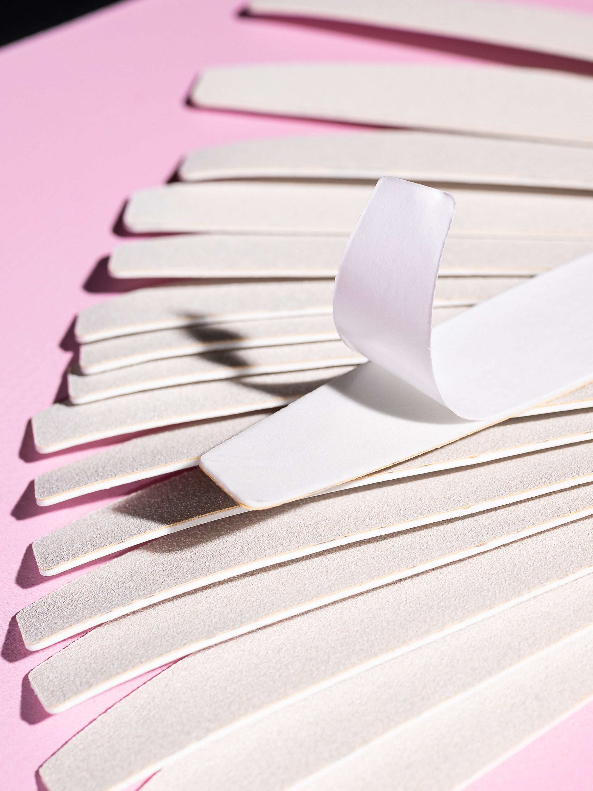 Средства для маникюра. Предметный фотограф, фото для маркетплейсов Пятигорск, КМВ