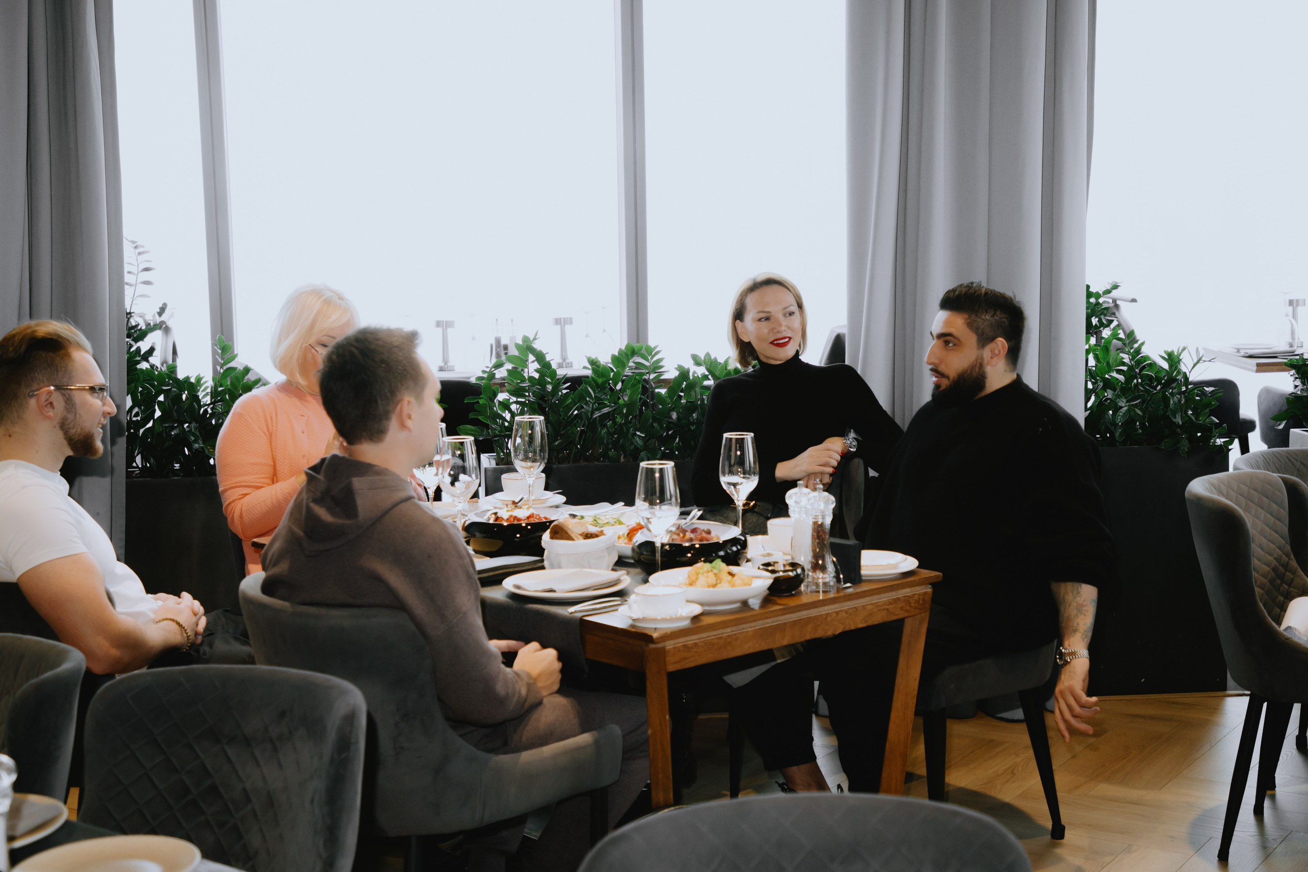 Бизнес завтрак на 89 этаже. Фотограф в Москве и Санкт-Петербурге Дарина