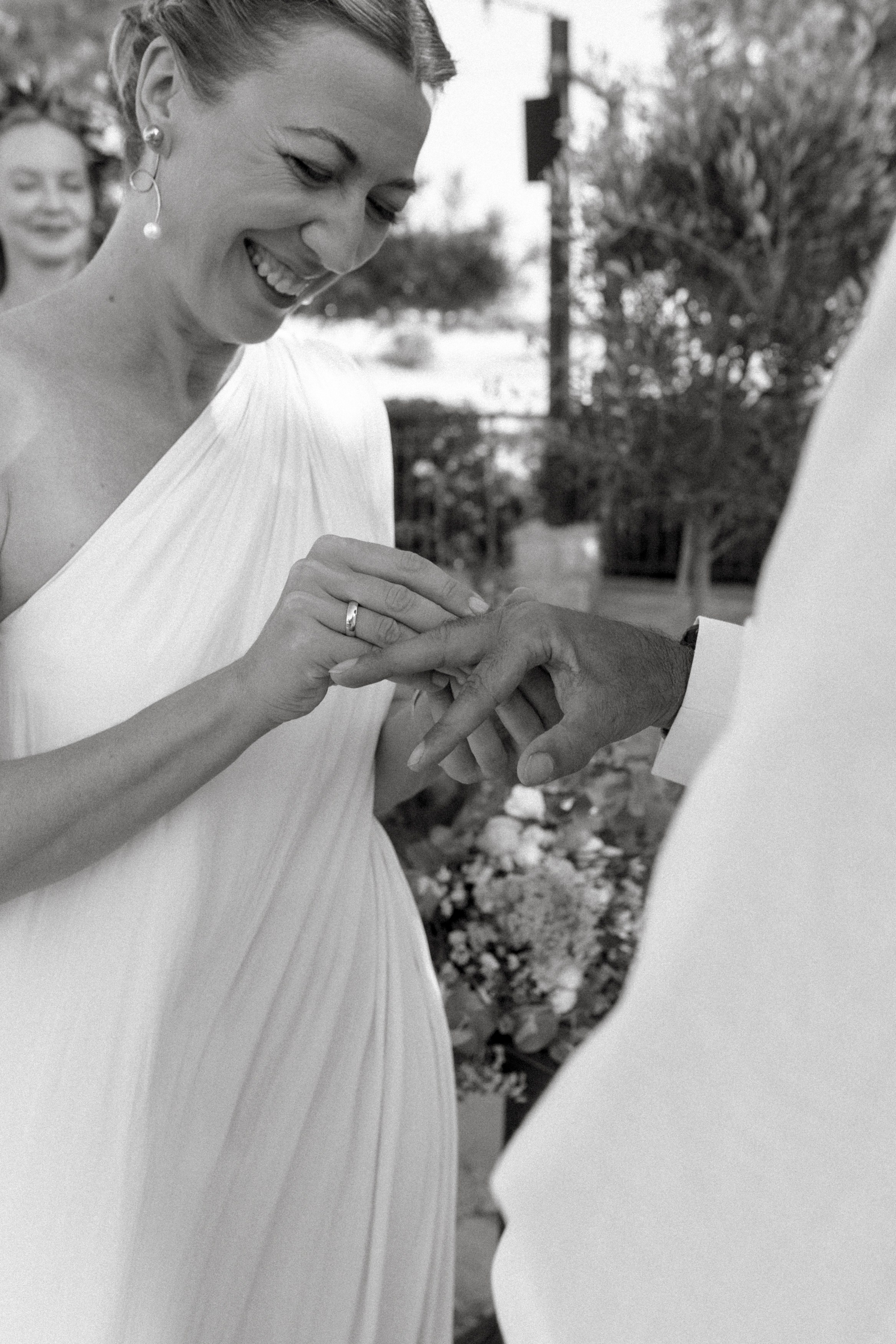 Dancing, laughter and traditions — a Greek-Russian Wedding. Katerina Nord | Wedding and Couple Photographer in Germany and Europe