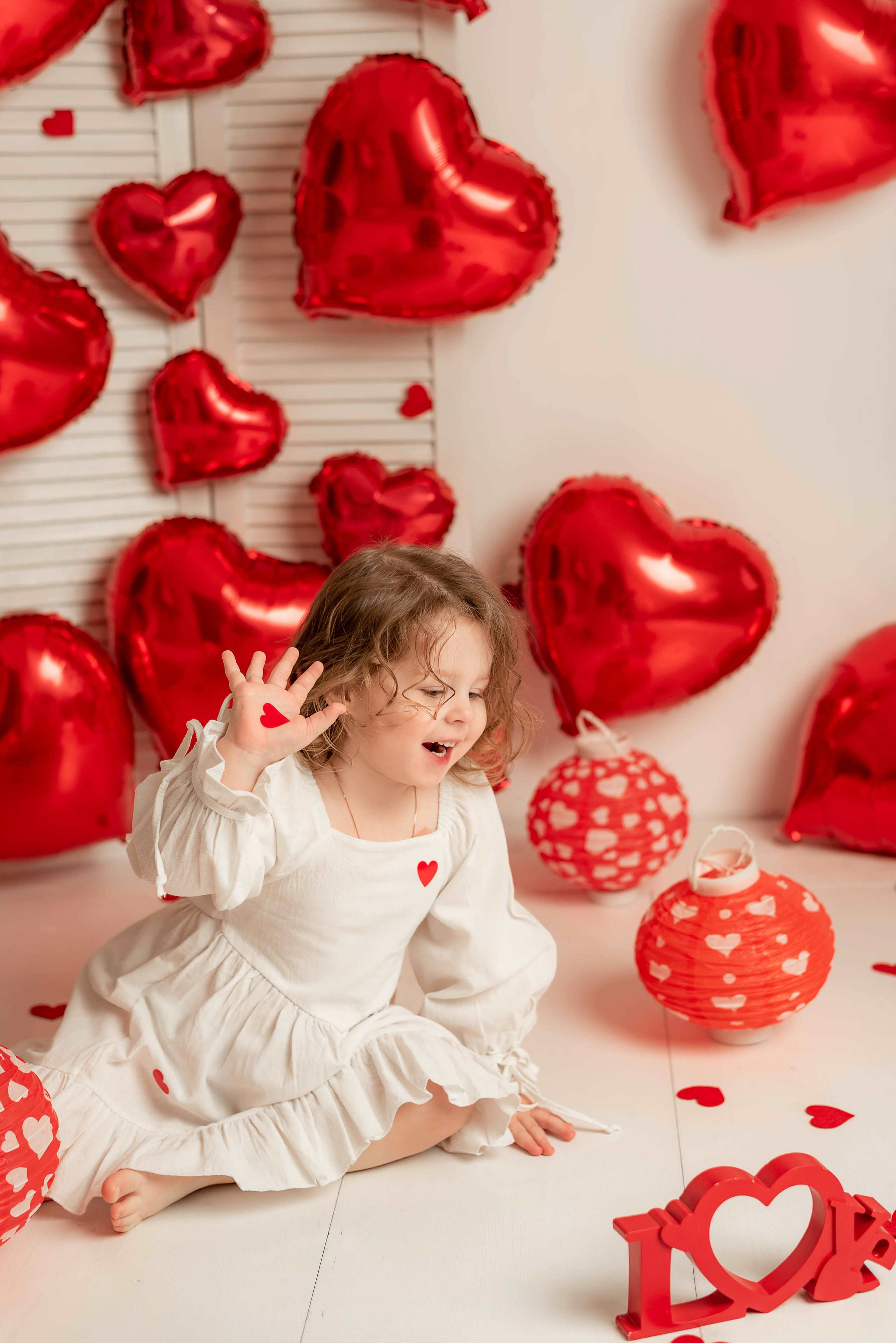 Алиса — сердечки. Семейный и детский фотограф Наталья Горда