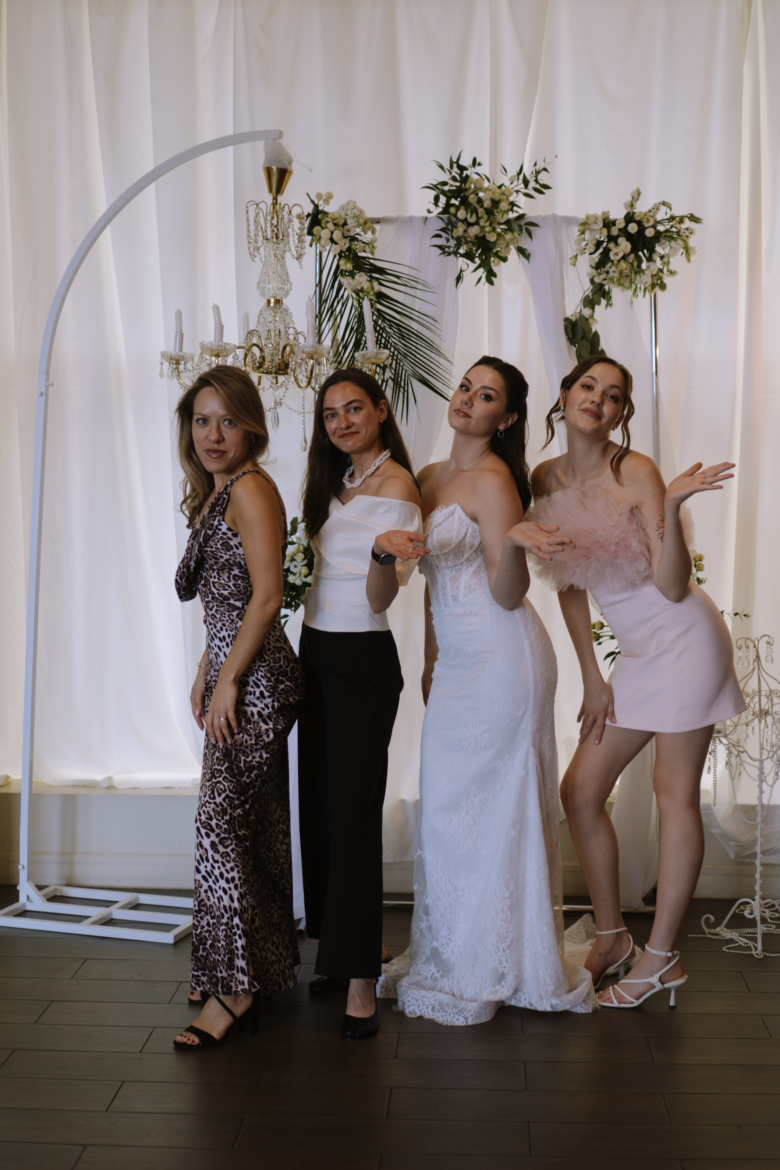 СВАДЕБНЫЙ БАНКЕТ НА ВЛАДИМИРСКОЙ В САНКТ-ПЕТЕРБУРГЕ (КАМЕРНАЯ СВАДЬБА). Профессиональный фотограф, Санкт-Петербург — Виктория Богомолова