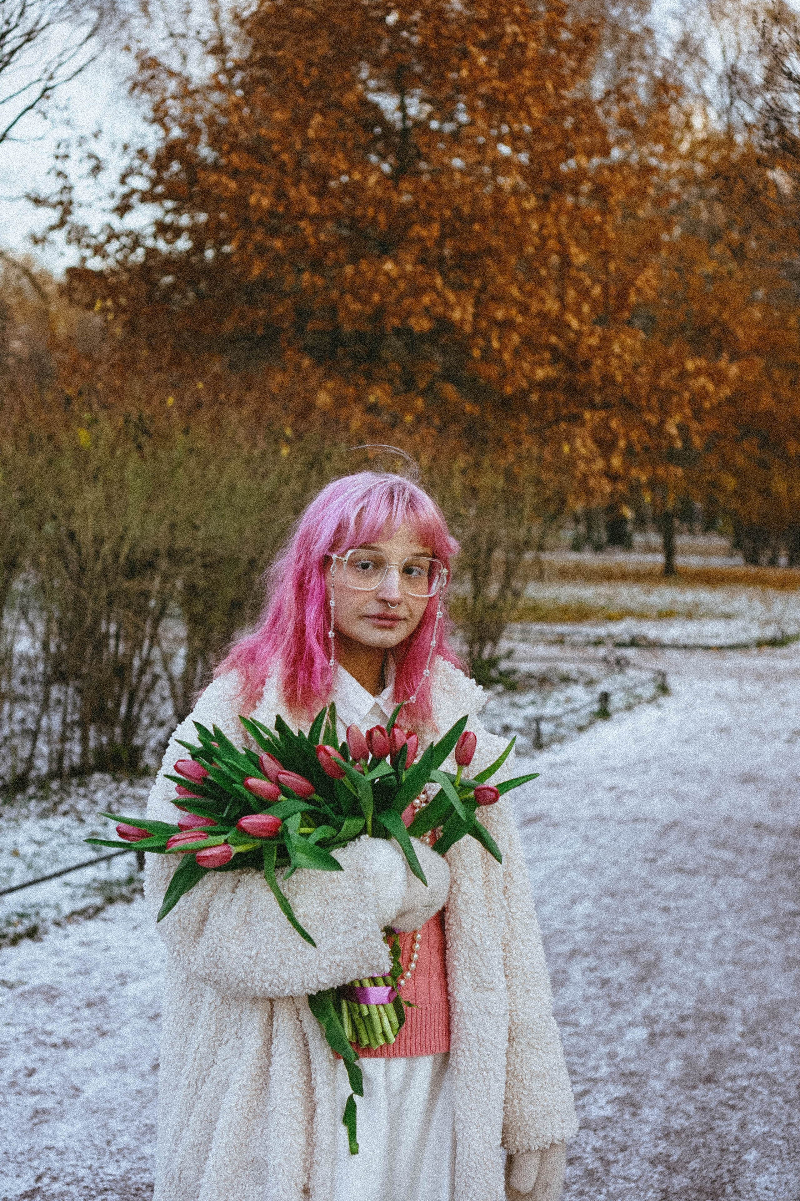 Прогулочная фотосессия с тюльпанами. Профессиональный фотограф, Санкт-Петербург — Виктория Богомолова