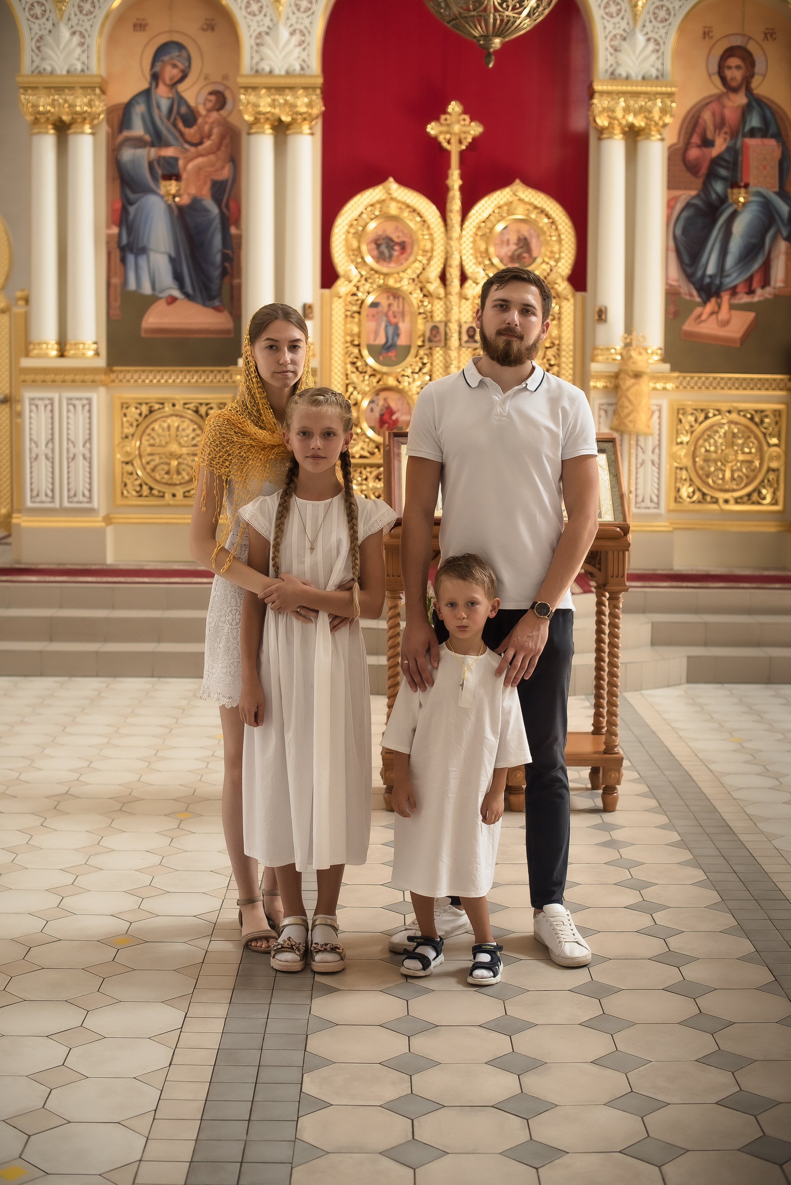 Крещение Юли и Вадима. Фотограф Таинства Крещения в Саратове Ильченко Артем