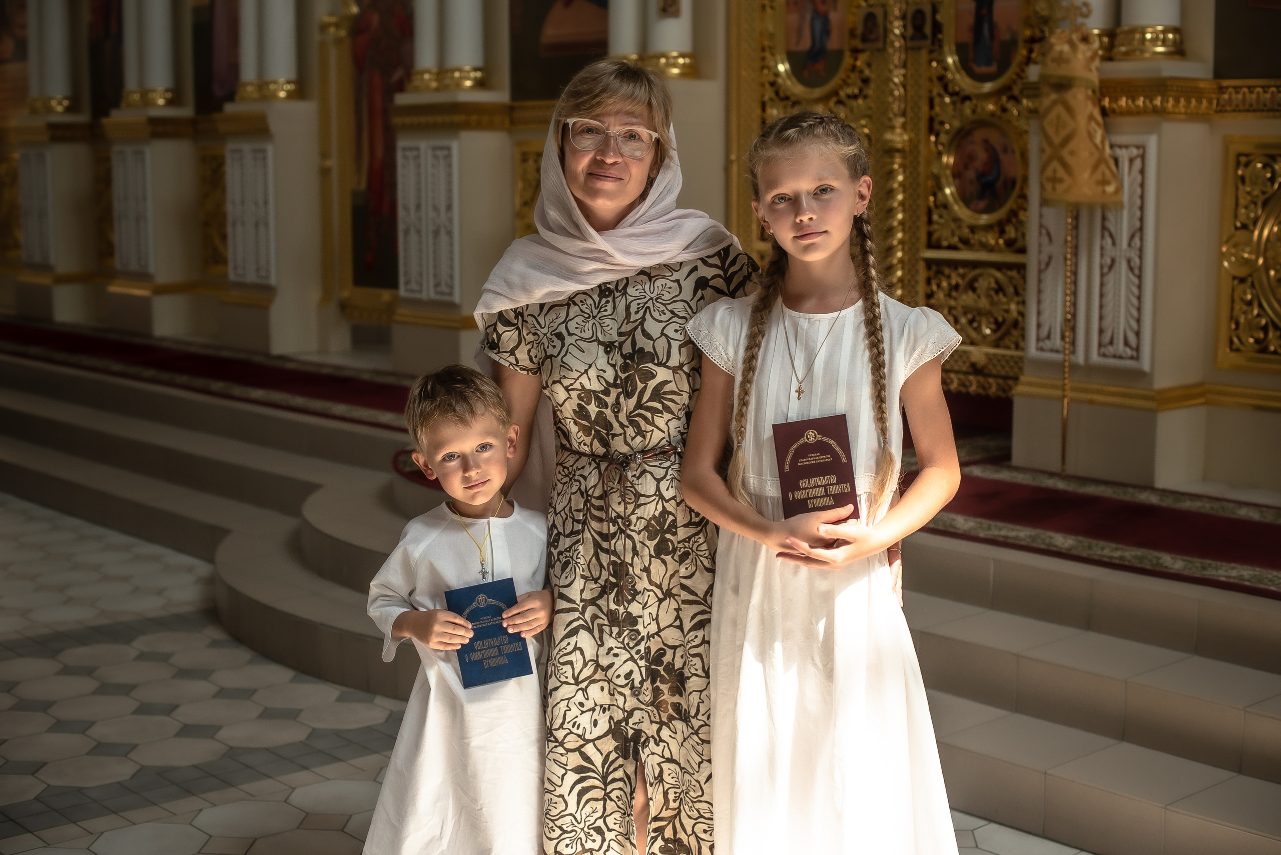 Крещение Юли и Вадима. Фотограф Таинства Крещения в Саратове Ильченко Артем