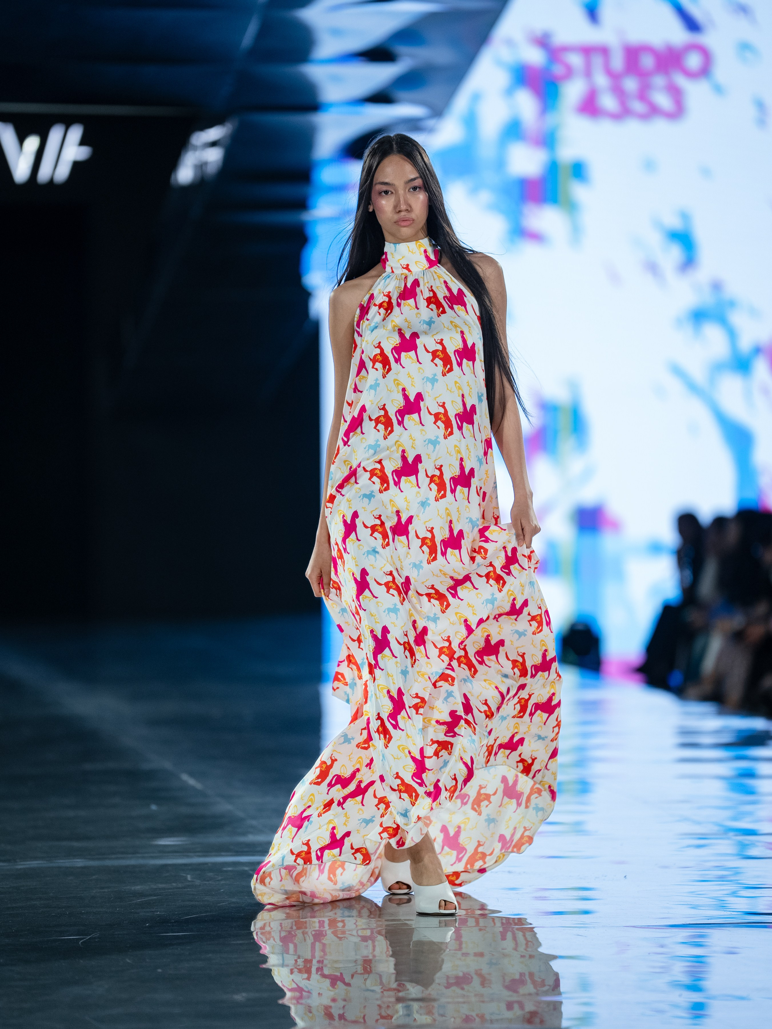Visa Fashion Week Studio 4353. Сайт Алматинского НЮ АРТ, будуар и фэшн фотографа Дениса Карпенко