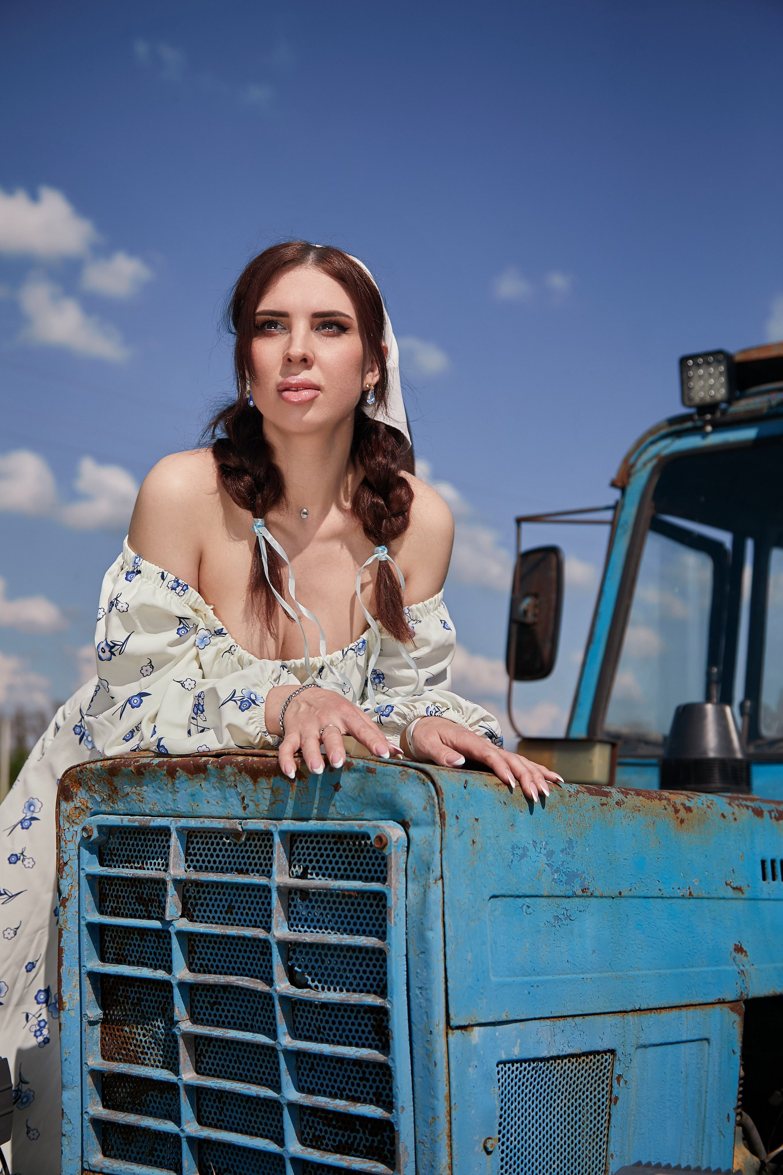 «Трактор». Свадебный и креативный фотограф в ЮФО и МСК