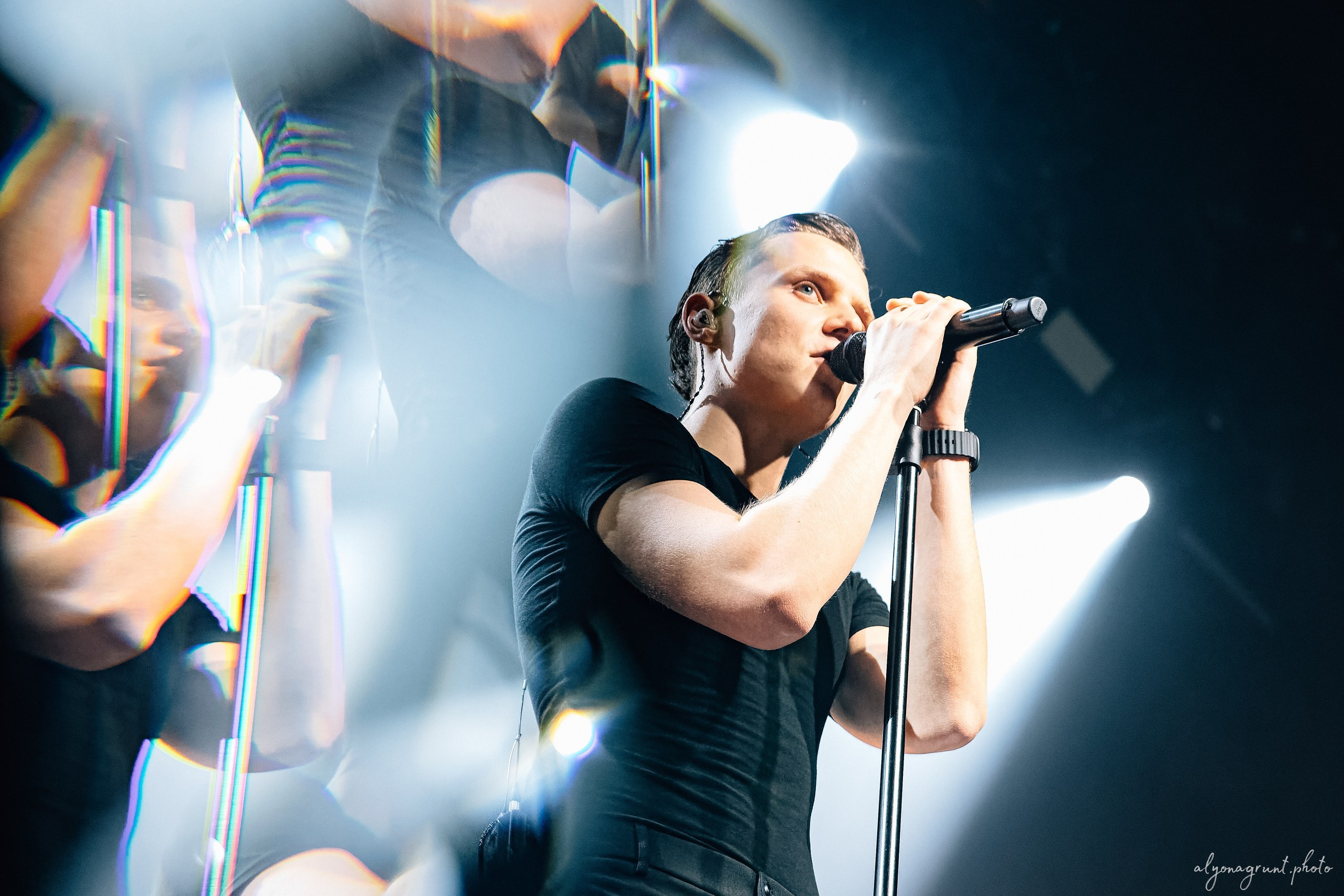 Ваня Дмитриенко, фоторепортаж СПб, A2, 23.10.2025. Алена Адрианова: фотограф в Санкт-Петербурге