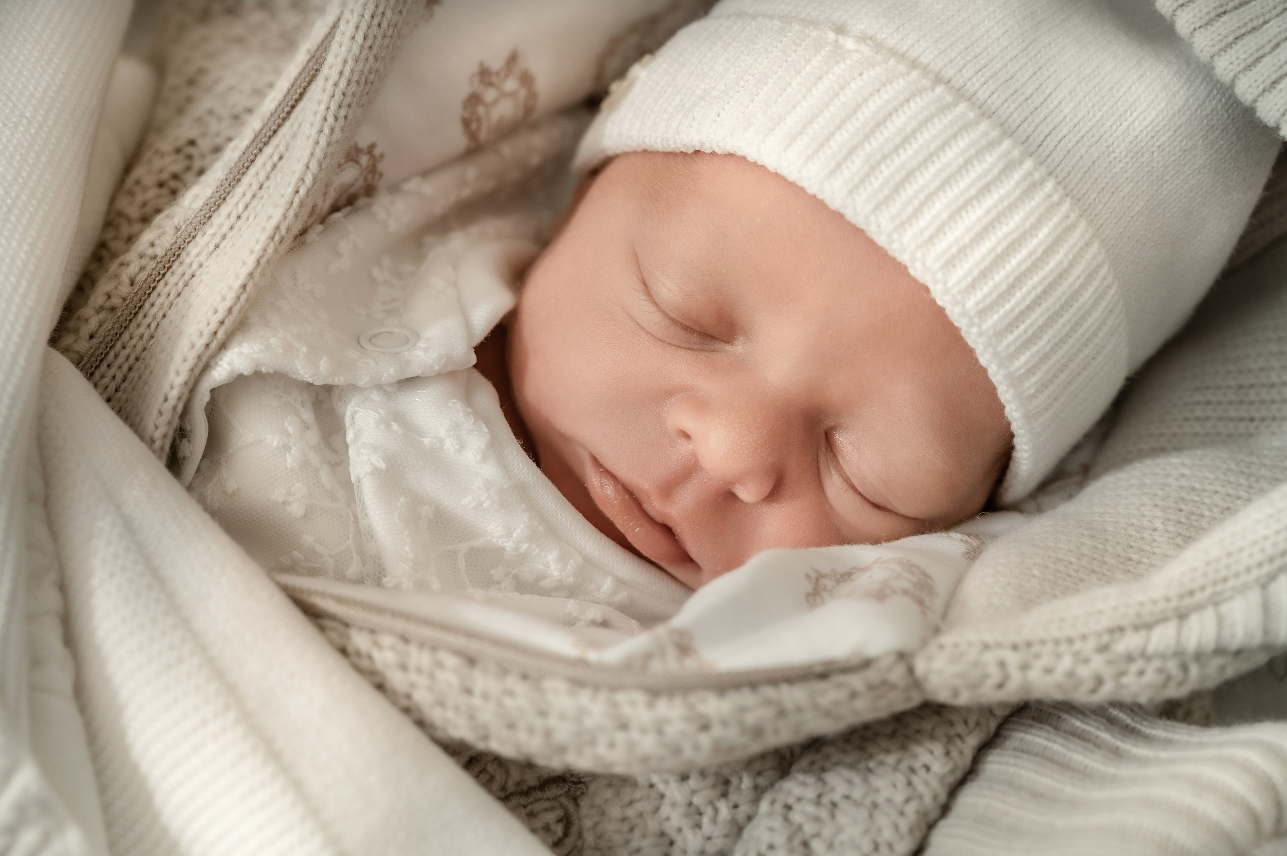 Newborn — выписка из роддома. Фотограф и видеограф в Москве Алиса Канцибер. Портрет, семейное фото