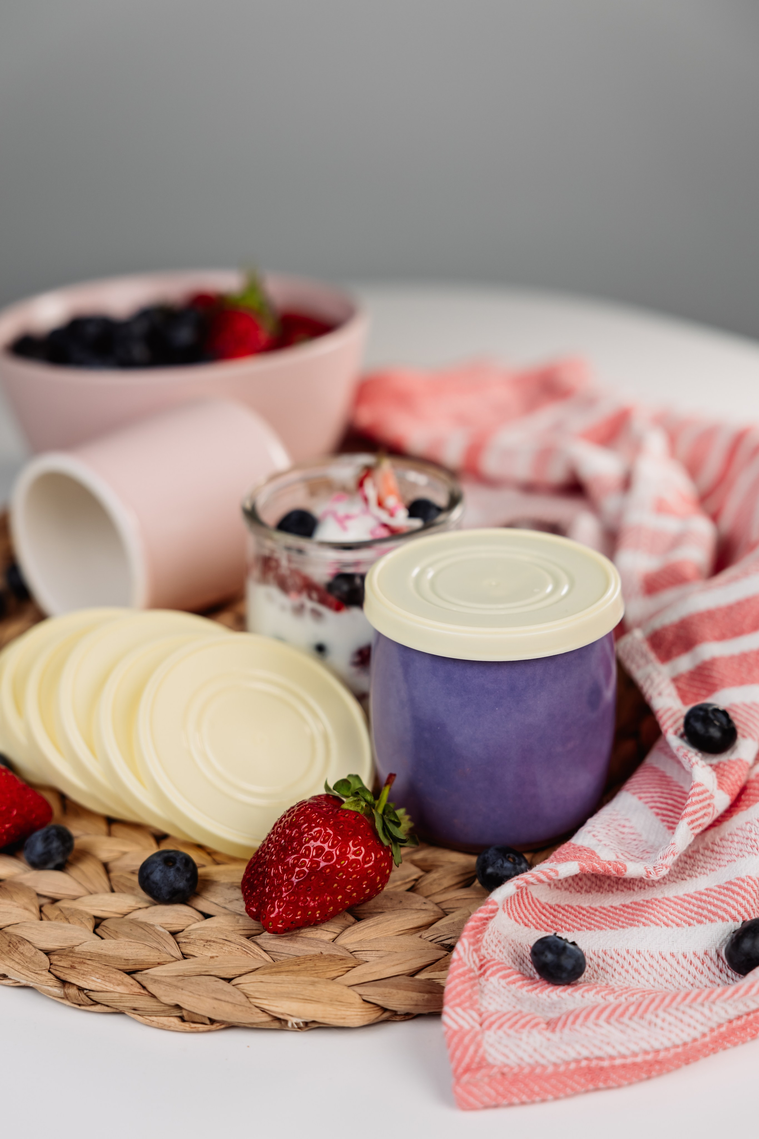 КРЫШКИ ДЛЯ КОЛОМЕНСКИХ ЙОГУРТОВ |OZON | Wildberries. ФОТОГРАФ ИРИНА ШАМАТАВА