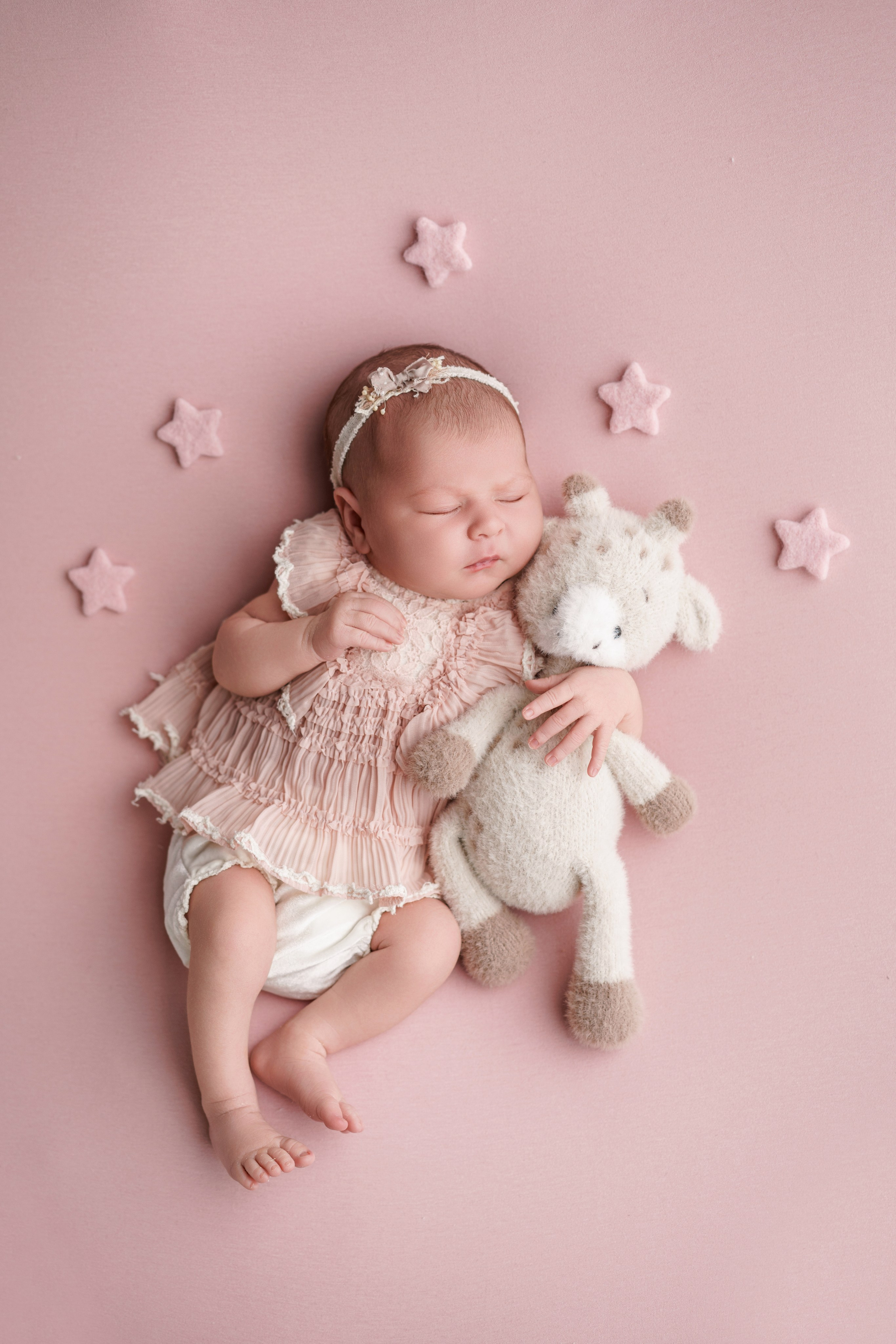 Фотосессия новорожденных | Галерея трогательных кадров малышей в стиле newborn. Фотосессия новорожденных в Москве и Московской области | Профессиональный фотограф newborn — Татьяна Иванова