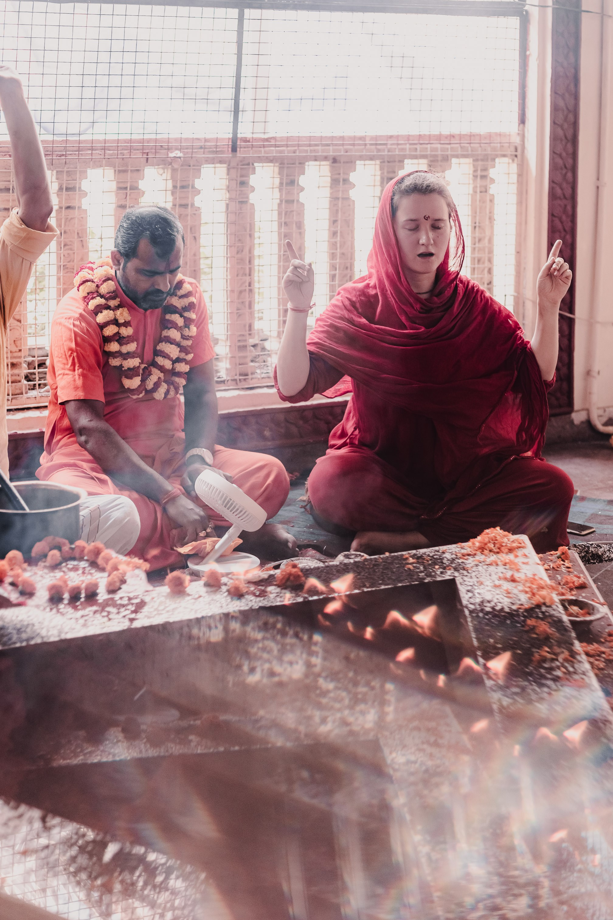 Navaratri yajna at Devraha Baba Ji ashram. Мариам Багдасарян