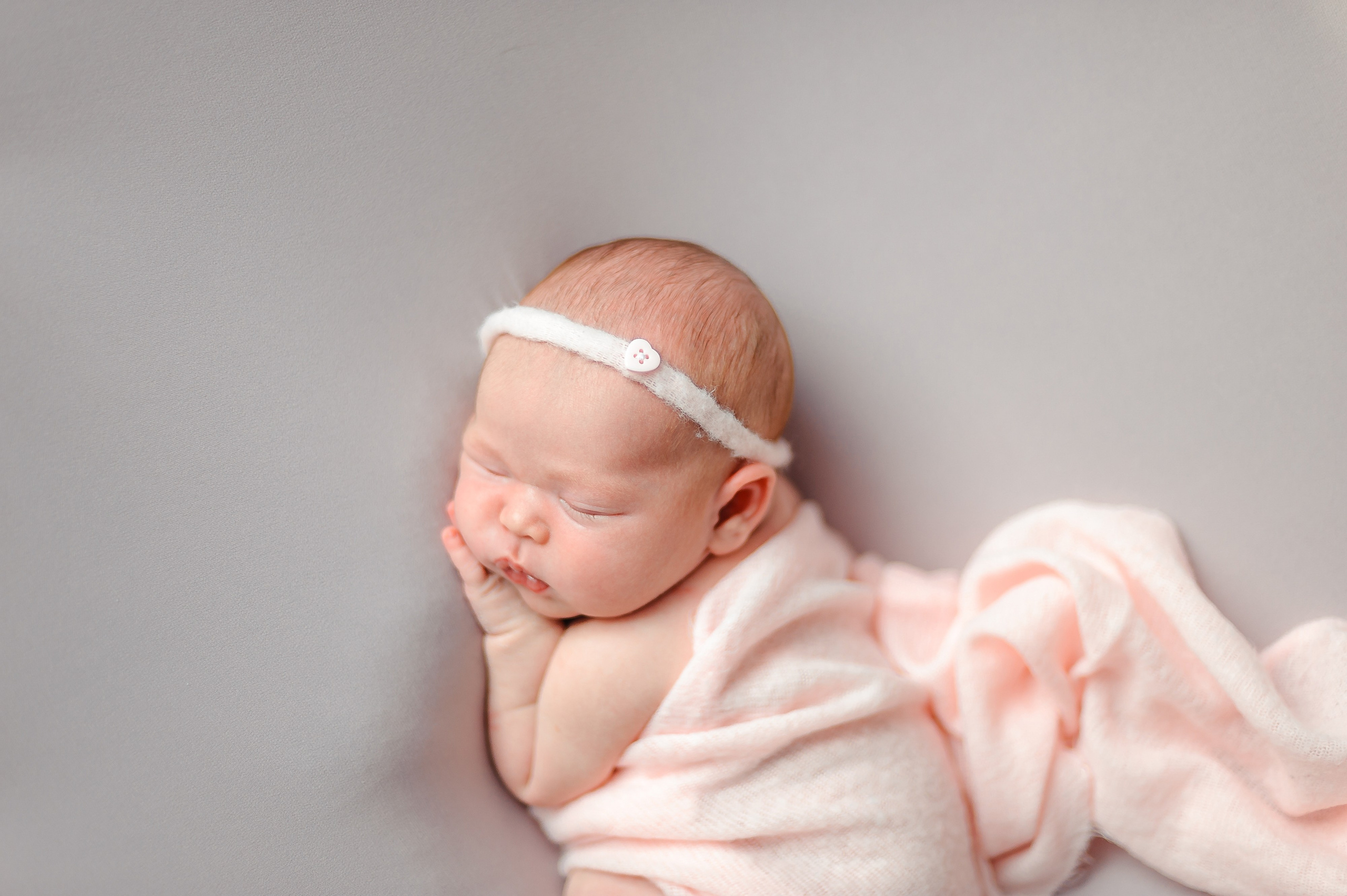 Амелия, 9 дней. Фотограф новорождённых в Йошкар-Оле Ильмира Сидоркина