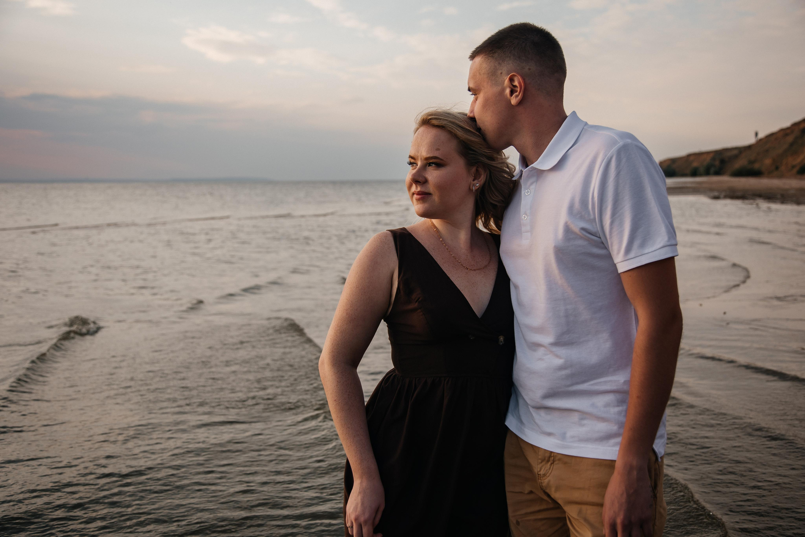 Love story «Sunset on the beach». Свадебные фотограф и видеограф Наталья и Анатолий Новиковы СПб