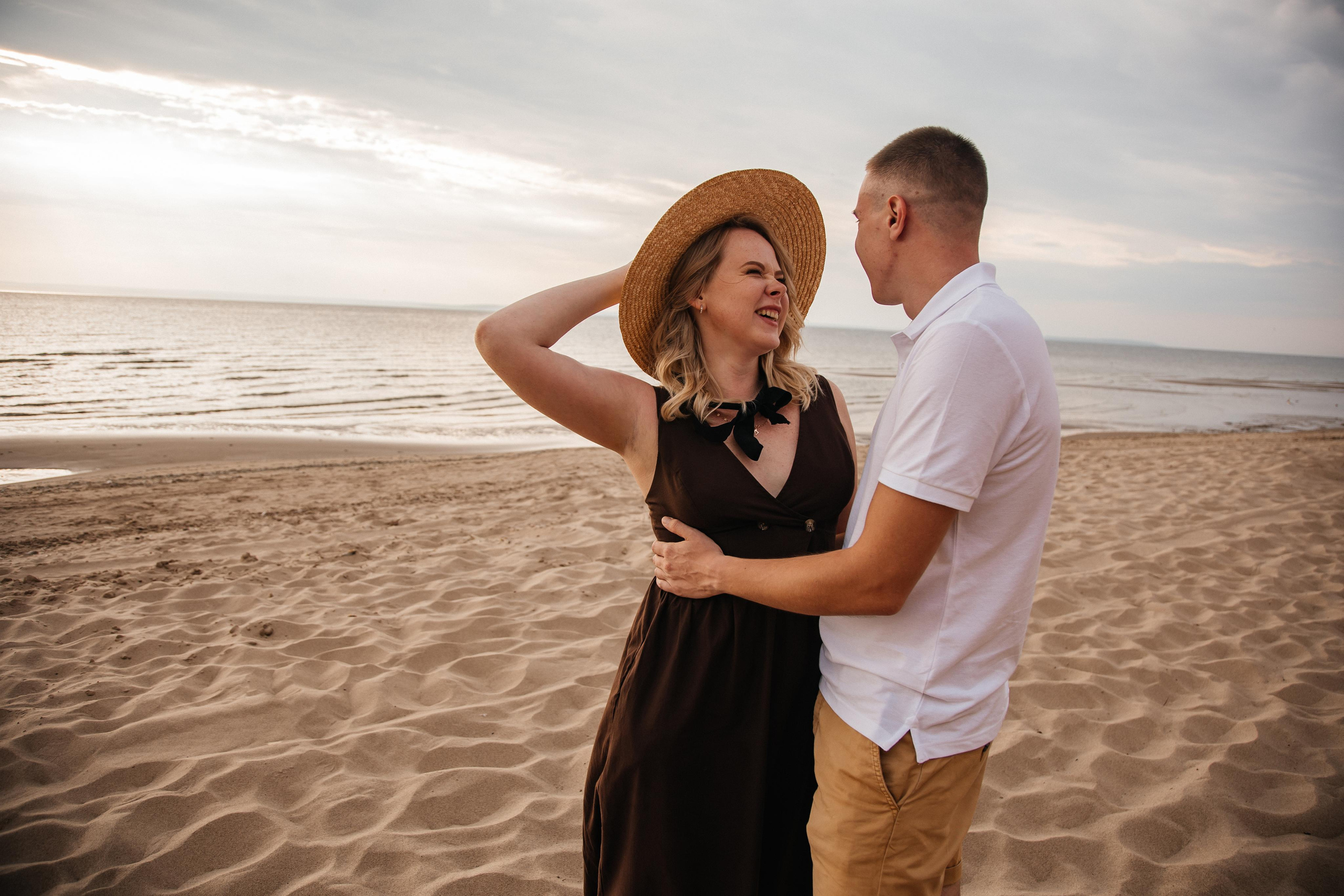 Love story «Sunset on the beach». Свадебные фотограф и видеограф Наталья и Анатолий Новиковы СПб