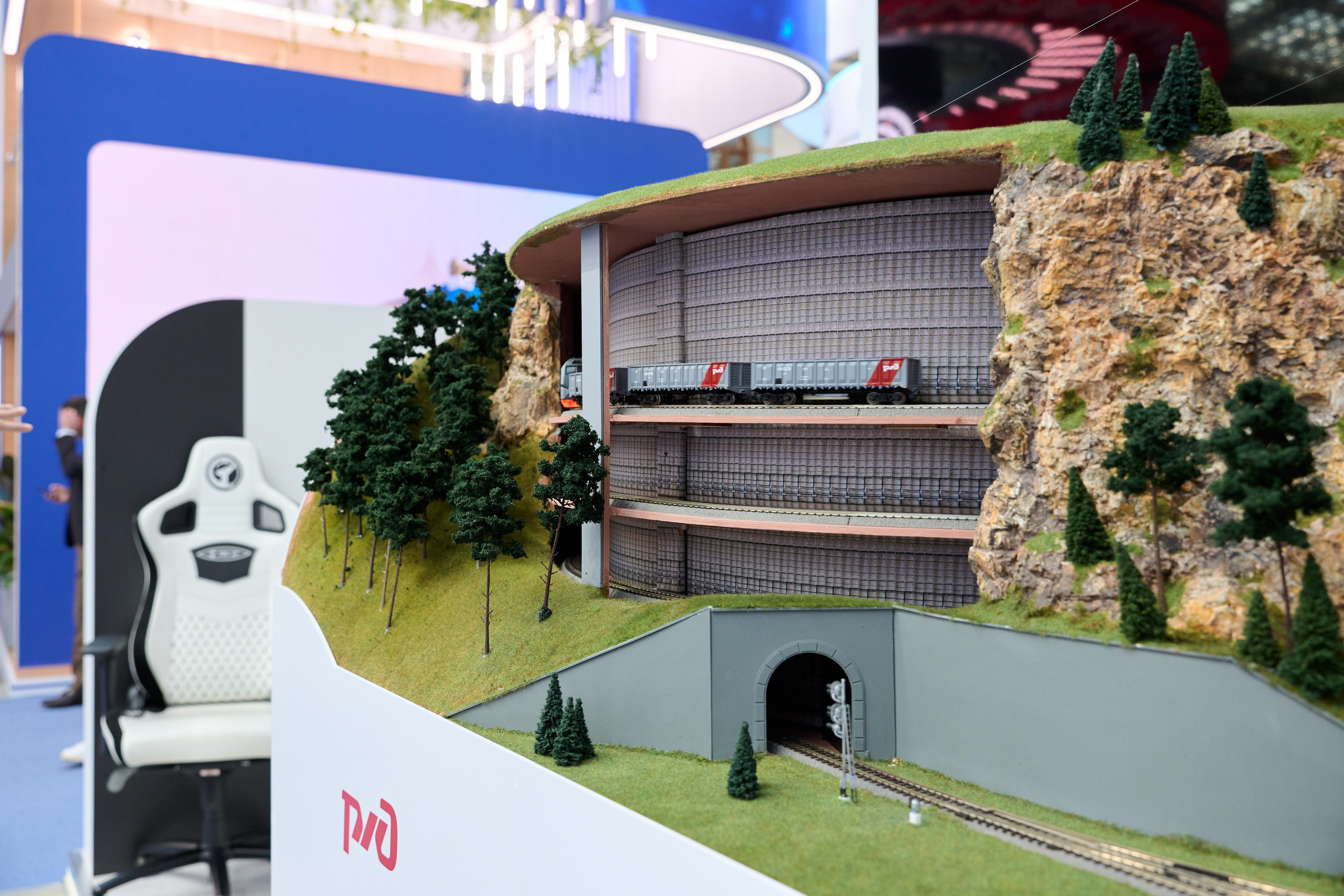 19 Международный форум и выставка Транспорт России. Сергей Богомолов. Свадебный и семейный фотограф