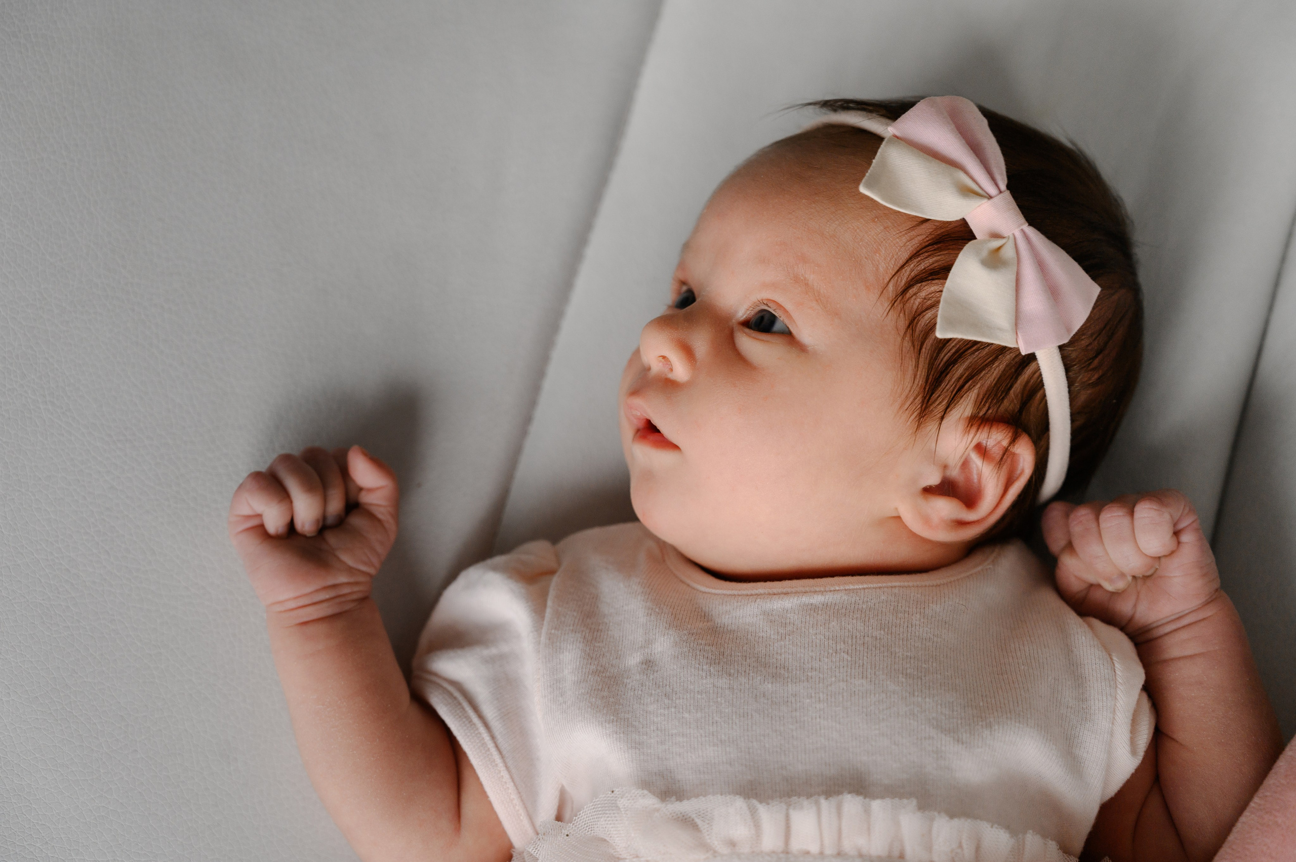 Ньюборн в студии. Фотограф новорожденных малышей в Санкт-Петербурге