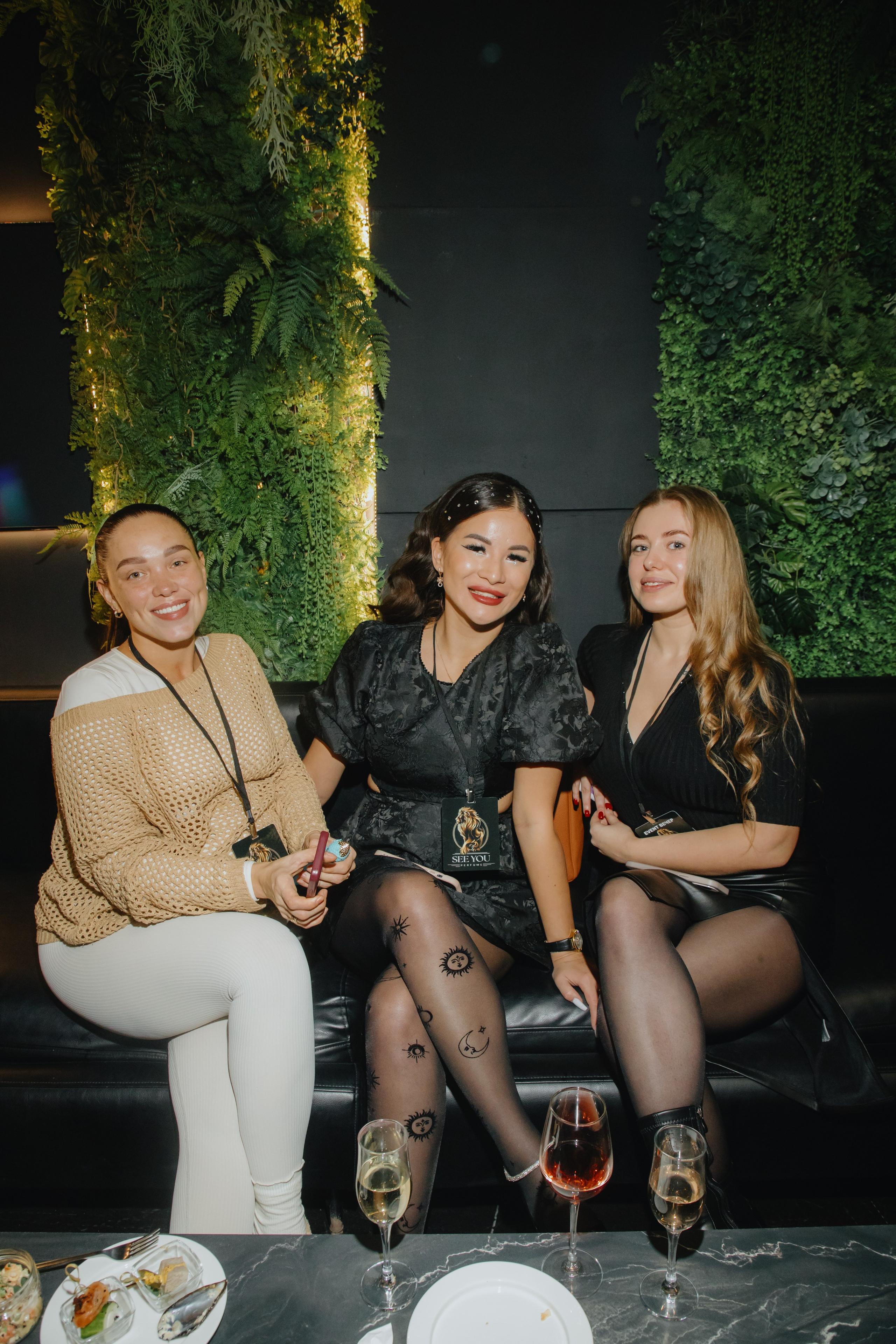 See `You Perfume. Фотограф в Москве и Санкт-Петербурге Дарина