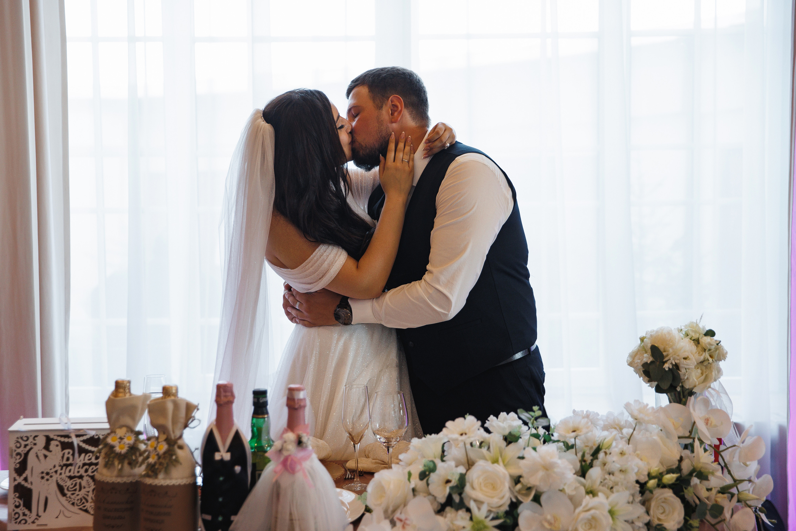 Карина и Евгений. Свадебный фотограф в Санкт-Петербурге, Москве, Европе и по всему миру