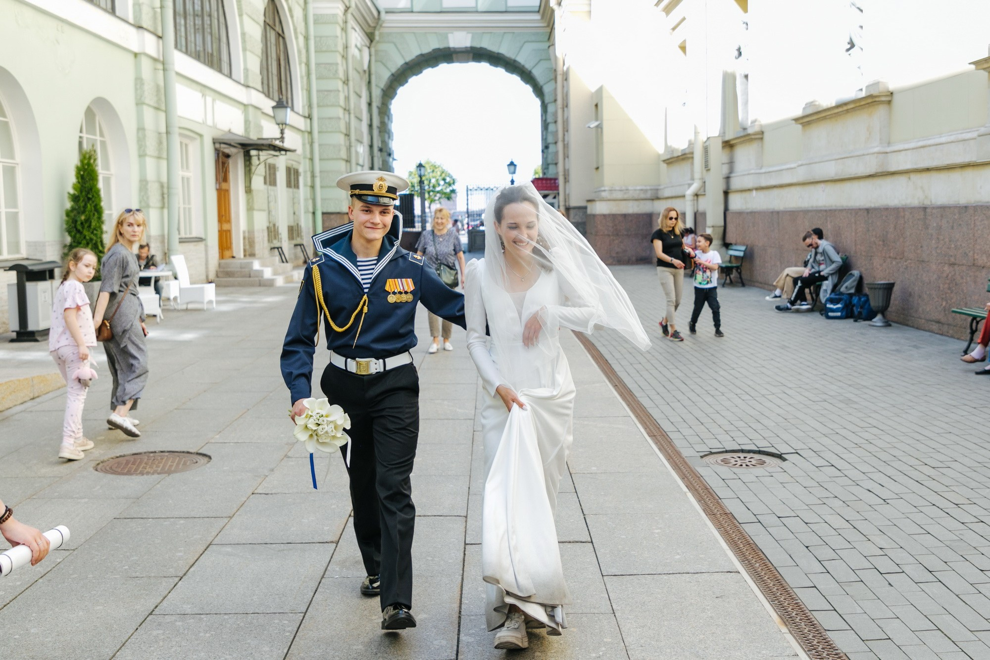 фотограф на свадьбу в спб, дворец бракосочетания в спб, подать документы для регистрации брака, загс петербурга петергоф, свадебный фотограф в спб, букет для невесты купить, костюм на свадьбу выбрать где спб, аренда машины на свадьбу