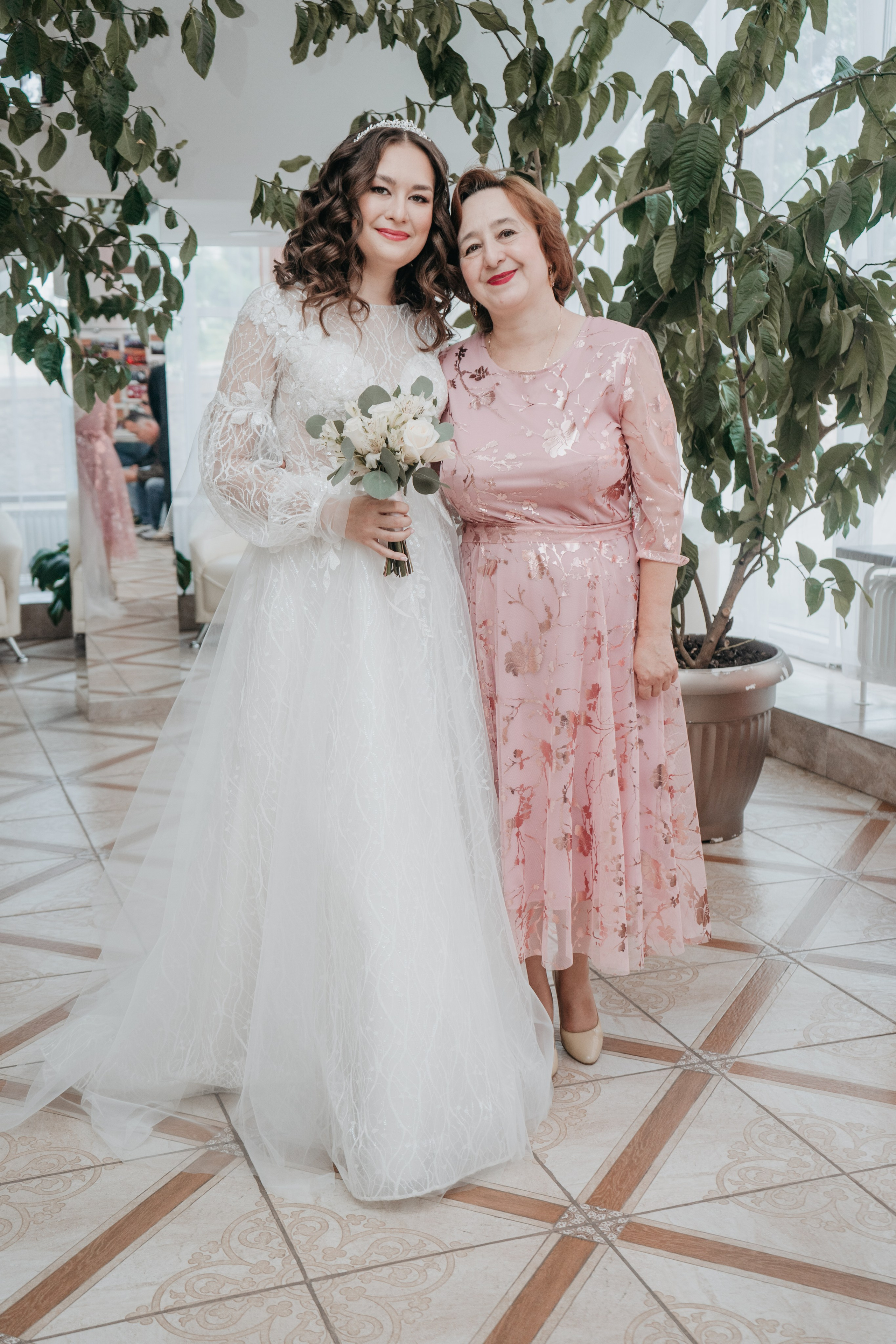 Свадебный фотографии с прогулки в окрестностях Улан-Удэ. Фотограф в Улан-Удэ. Свадебный фотограф в Улан-Удэ