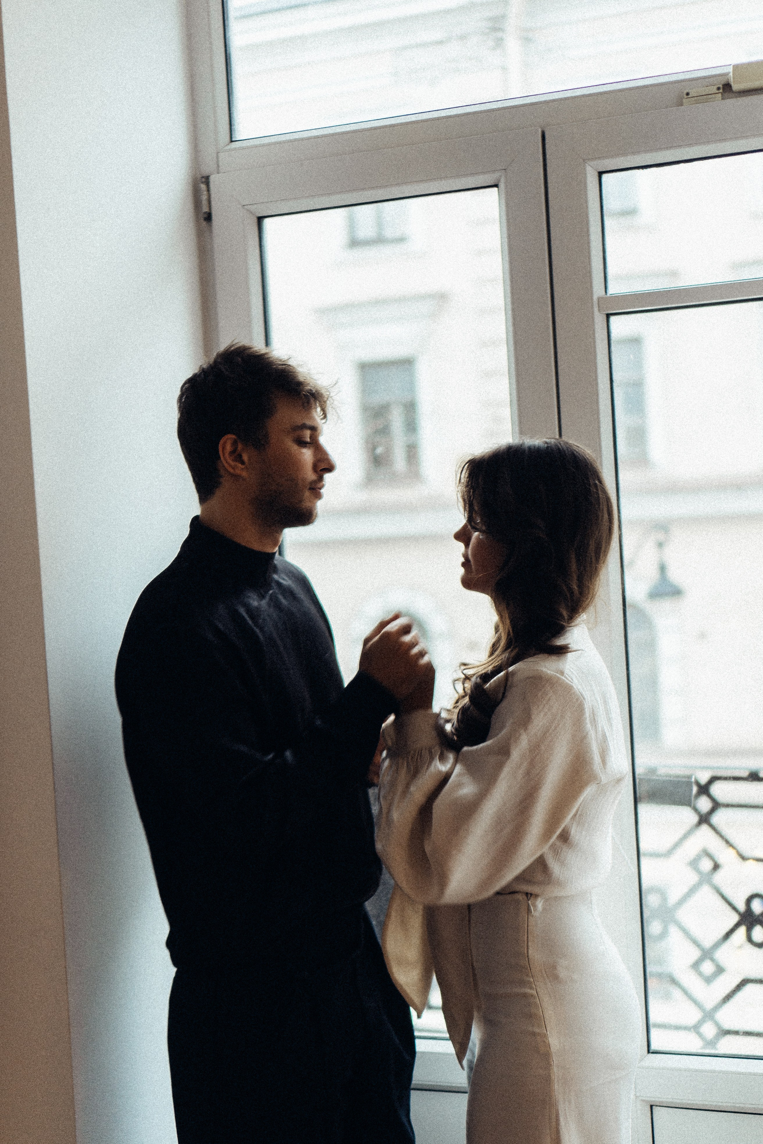 УТРО ЖЕНИХА И НЕВЕСТЫ В ПИТЕРСКОЙ КВАРТИРЕ И СЬЕМКА С СВАДЕБНЫХ ОБРАЗАХ. Профессиональный фотограф, Санкт-Петербург — Виктория Богомолова