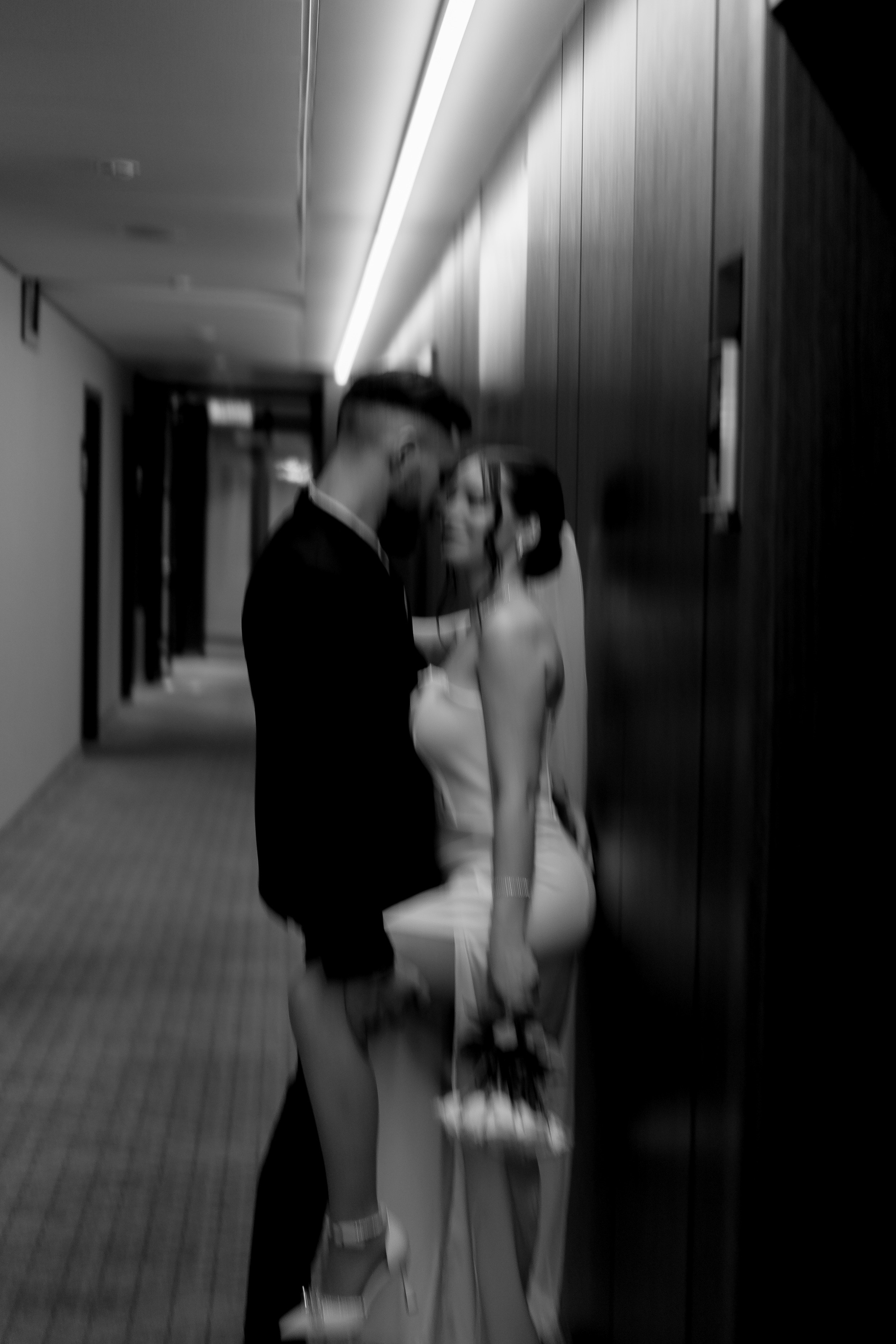 СВАДЕБНАЯ СЬЕМКА СБОРОВ ЖЕНИХА И НЕВЕСТЫ В ОТЕЛЕ И ТАКЖЕ ФОТОСЕССИИЯ В ОТЕЛЕЕ МЕГАПОЛИС БРЯНСК. Профессиональный фотограф, Санкт-Петербург — Виктория Богомолова