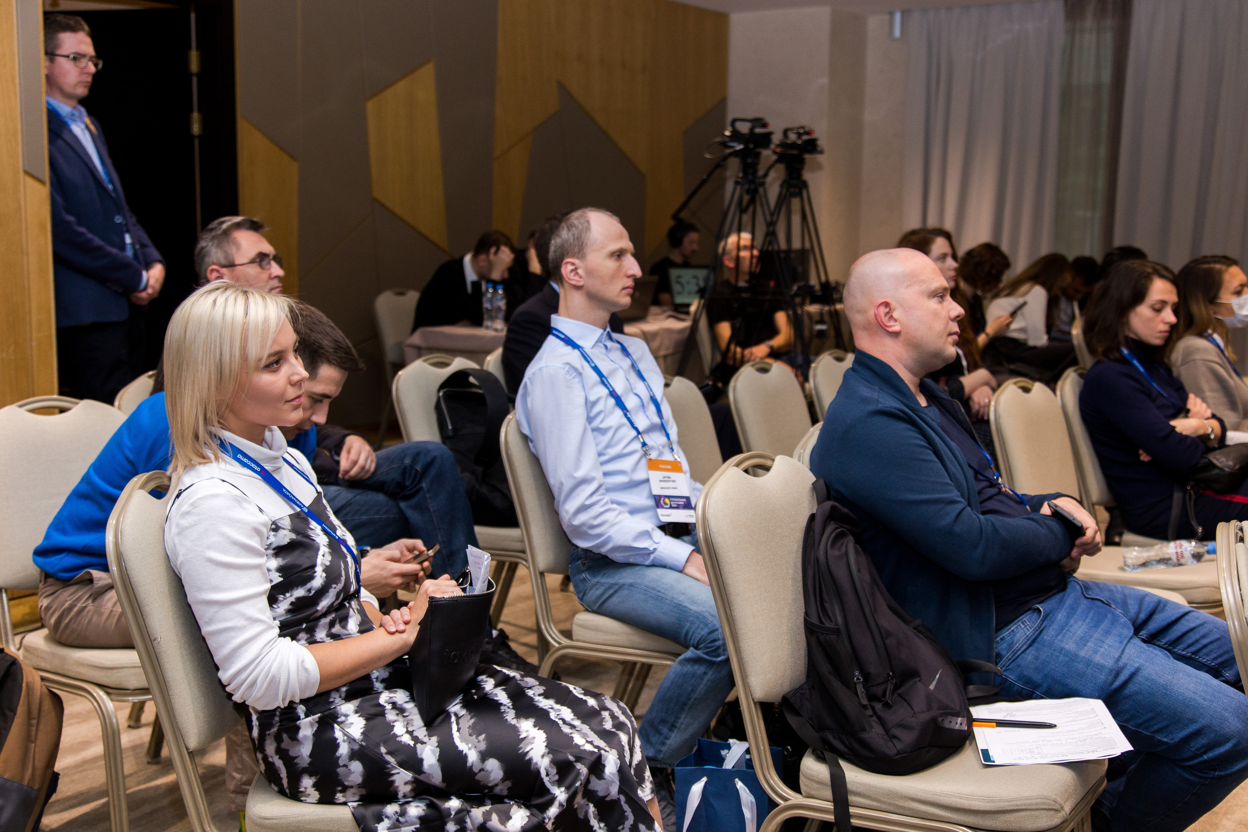 Управление данными. Виктория Еремина — фотограф и видеограф в Москве