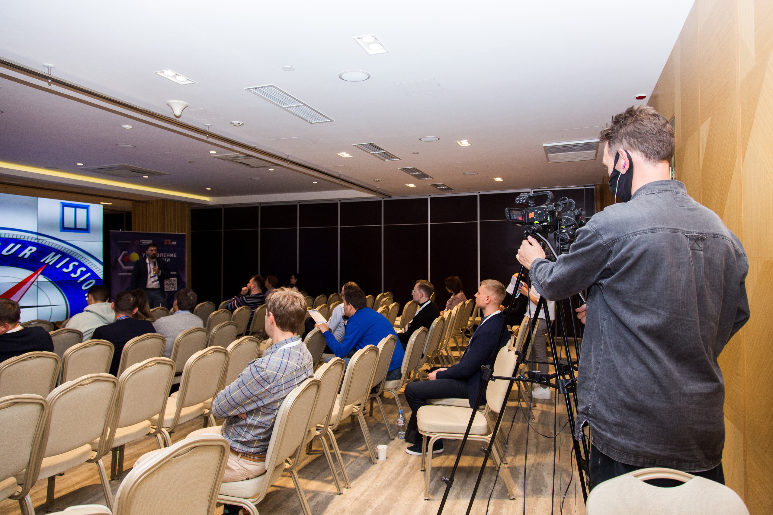 Управление данными. Виктория Еремина — фотограф и видеограф в Москве