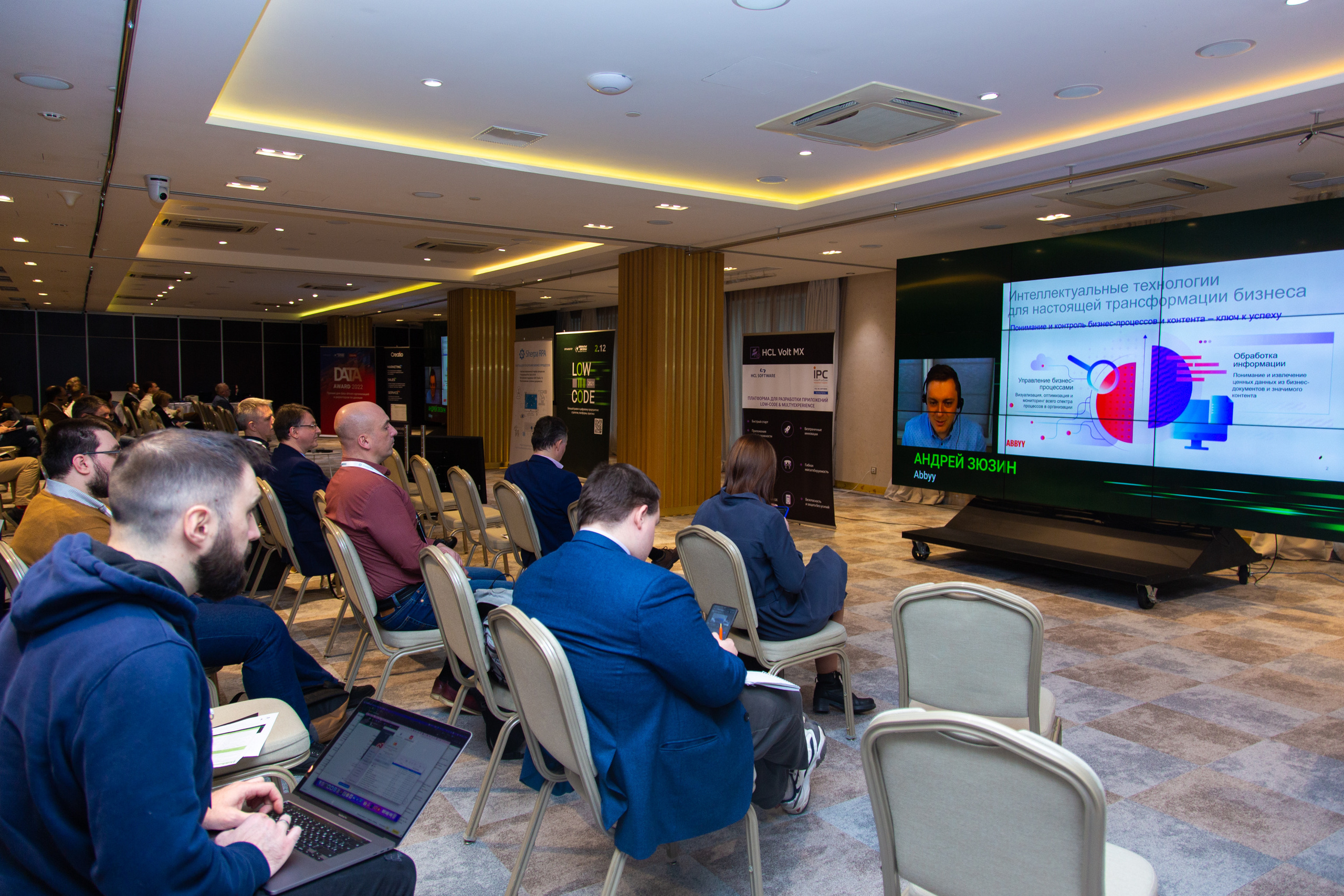 Low Code. Виктория Еремина — фотограф и видеограф в Москве