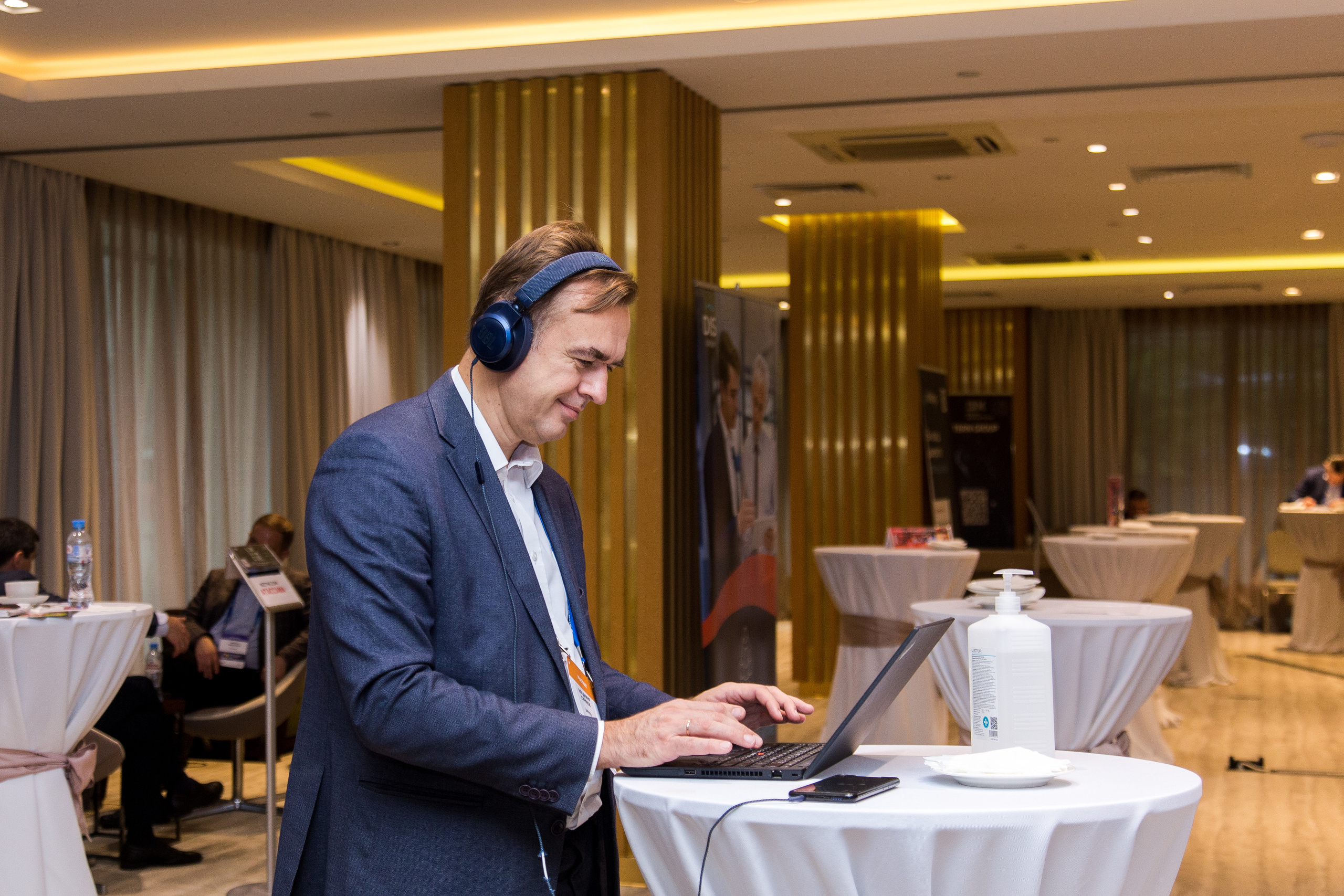 Управление данными. Виктория Еремина — фотограф и видеограф в Москве