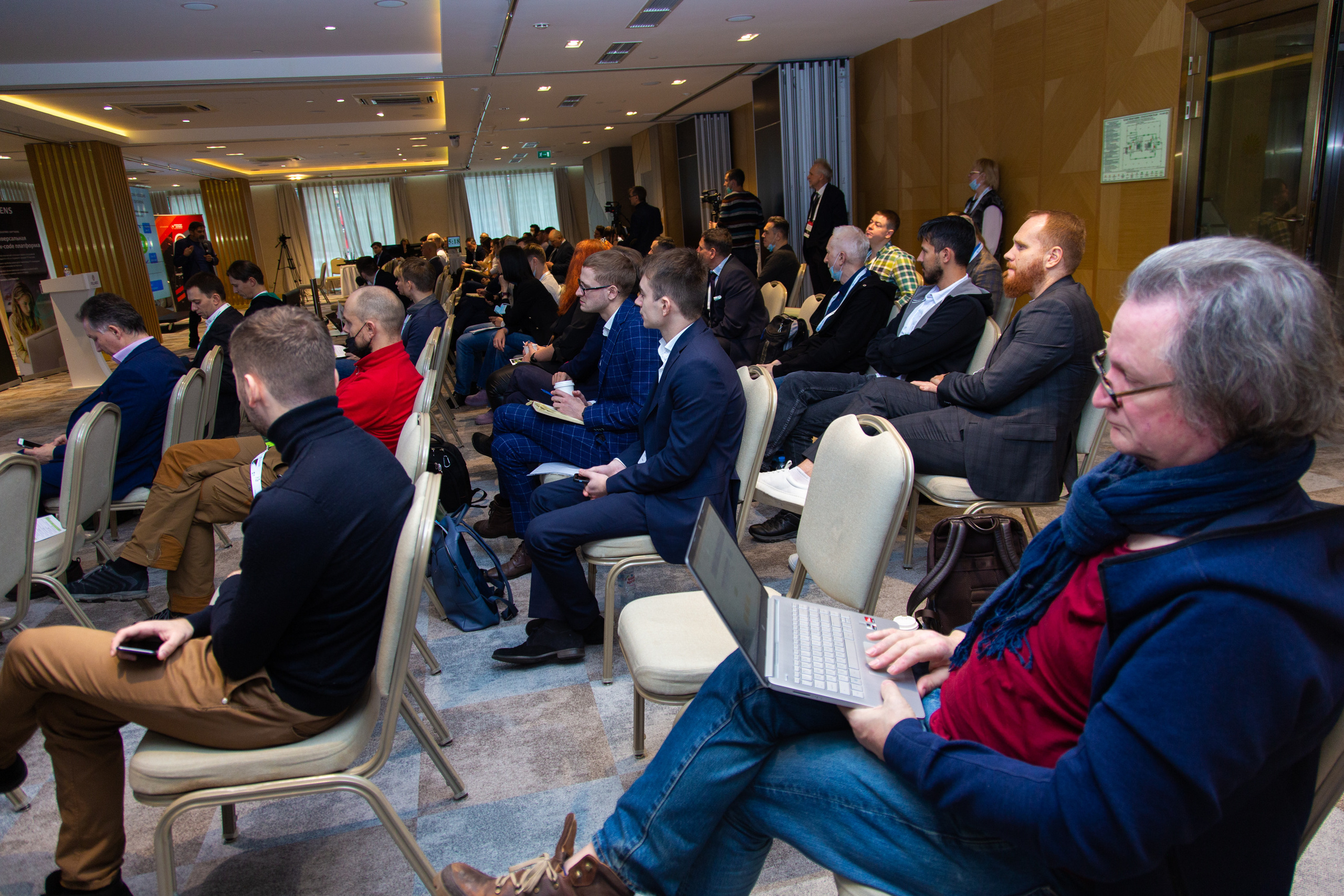 Low Code. Виктория Еремина — фотограф и видеограф в Москве