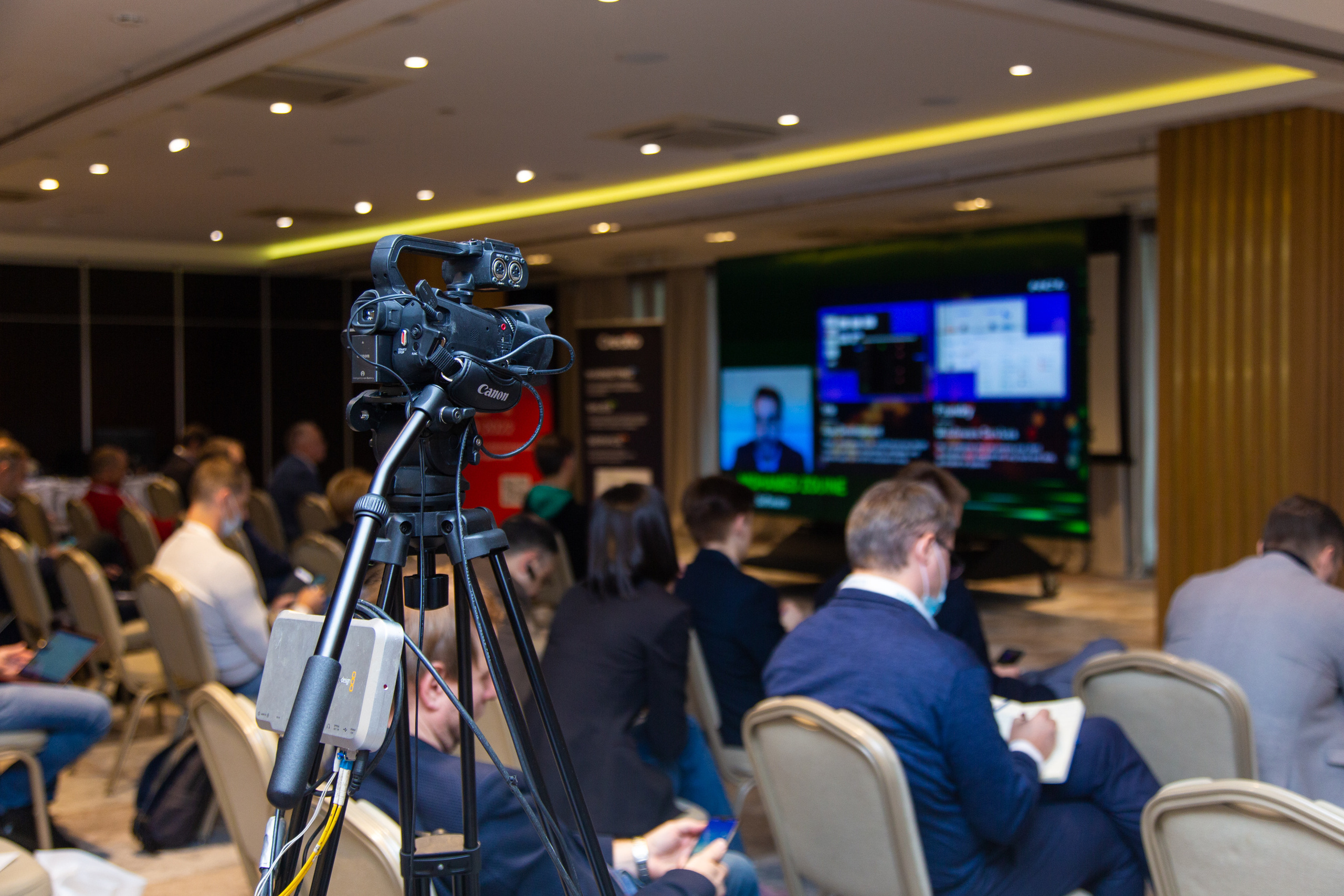 Low Code. Виктория Еремина — фотограф и видеограф в Москве