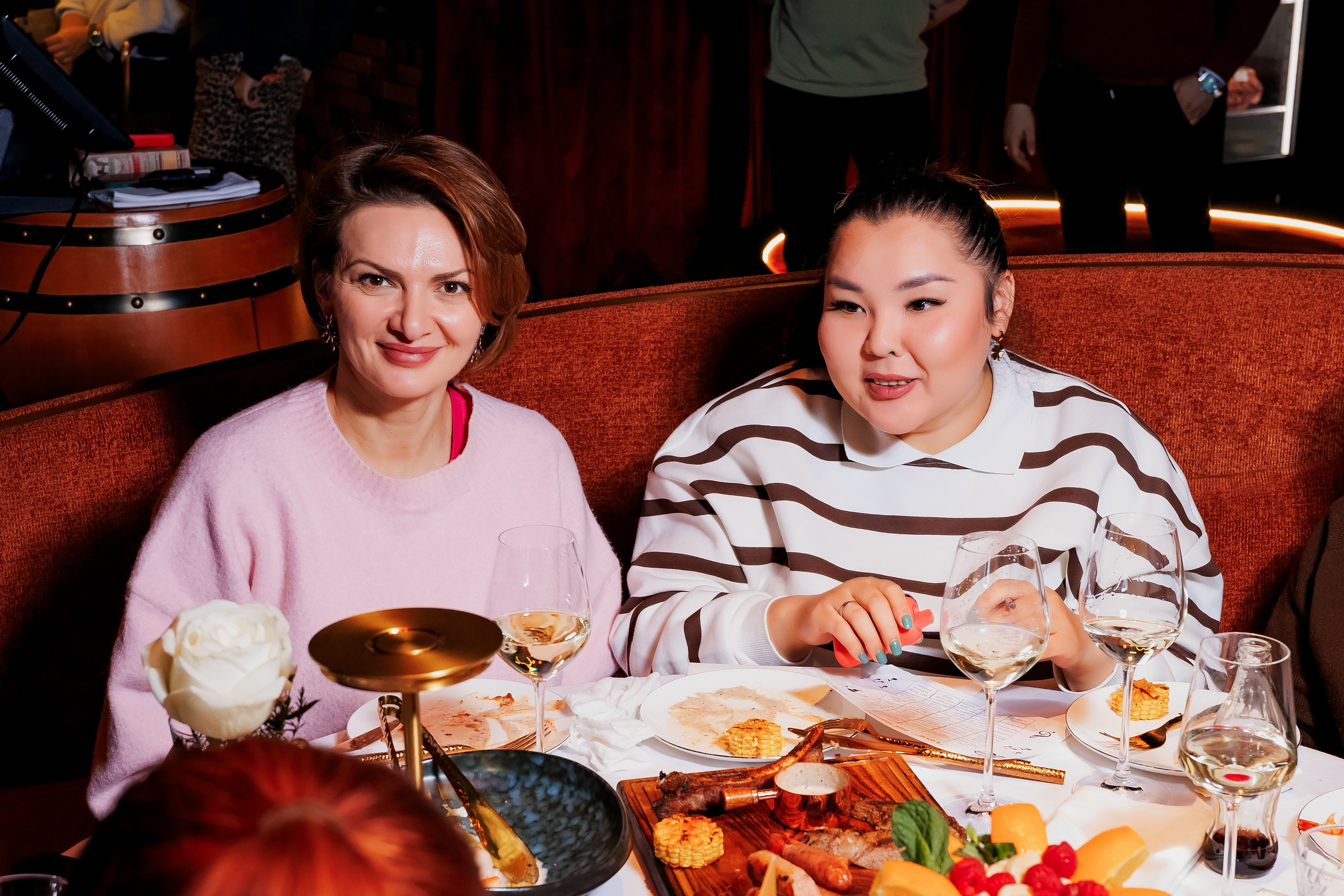 Музыкальное Лото-Sunset Meat Restaurant. Репортажный фотограф в Алматы Каюпов Сержан