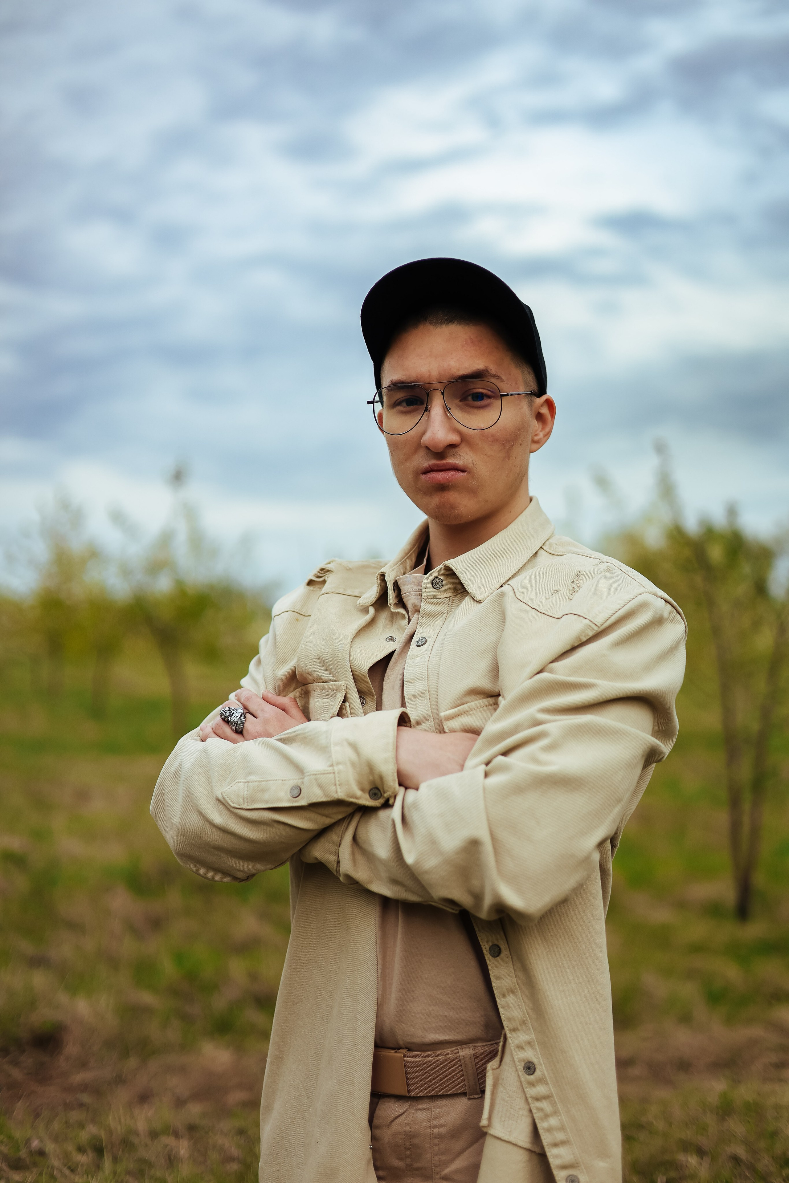 МУЖСКИЙ ПОРТРЕТЫ УЛИЦА. Фотограф Красноярск съемки лавстори, фотосессия в студии, портретная съемка, творческие фотосессии