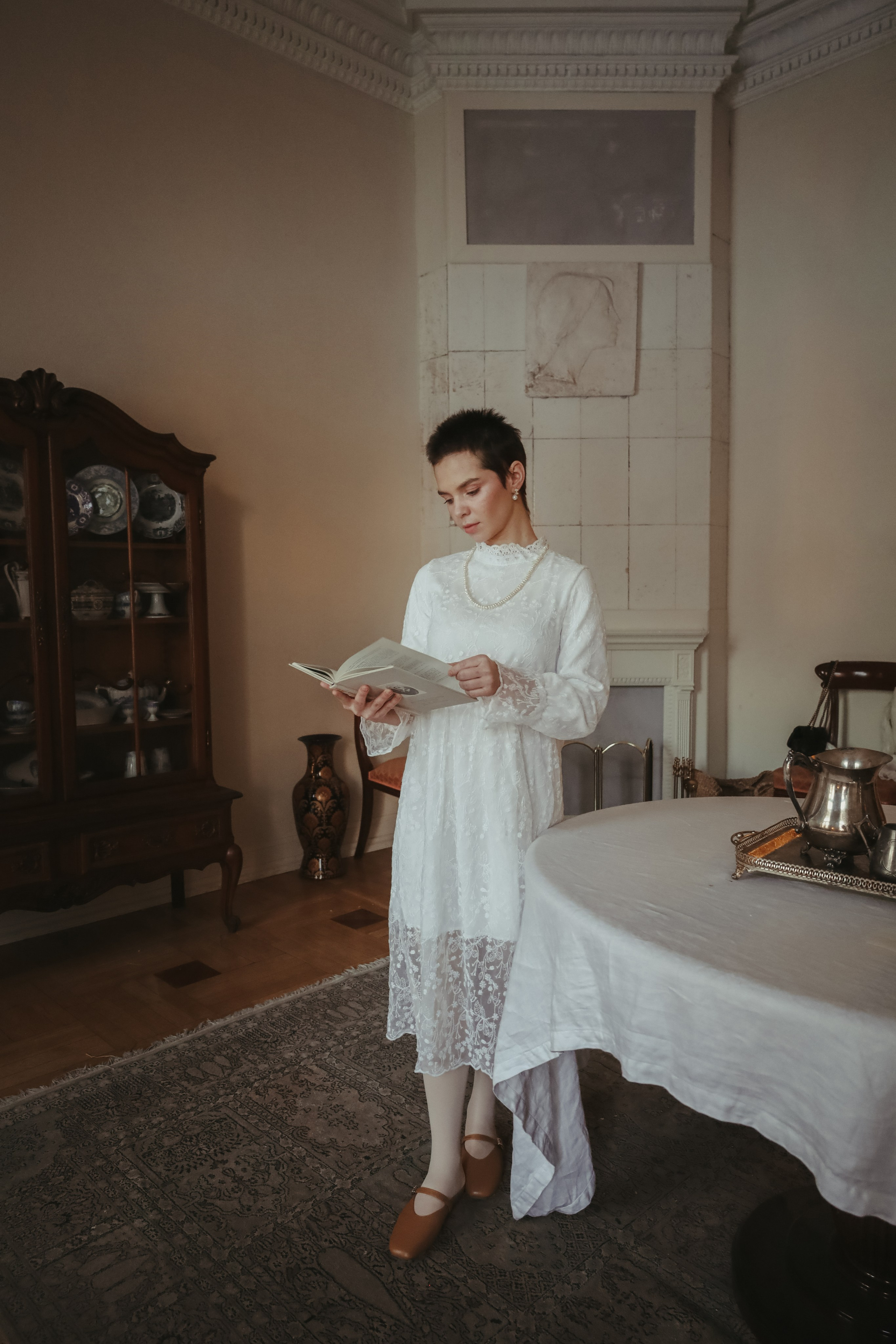 Актриса в особняке. Фотограф Химки Анна Татарских